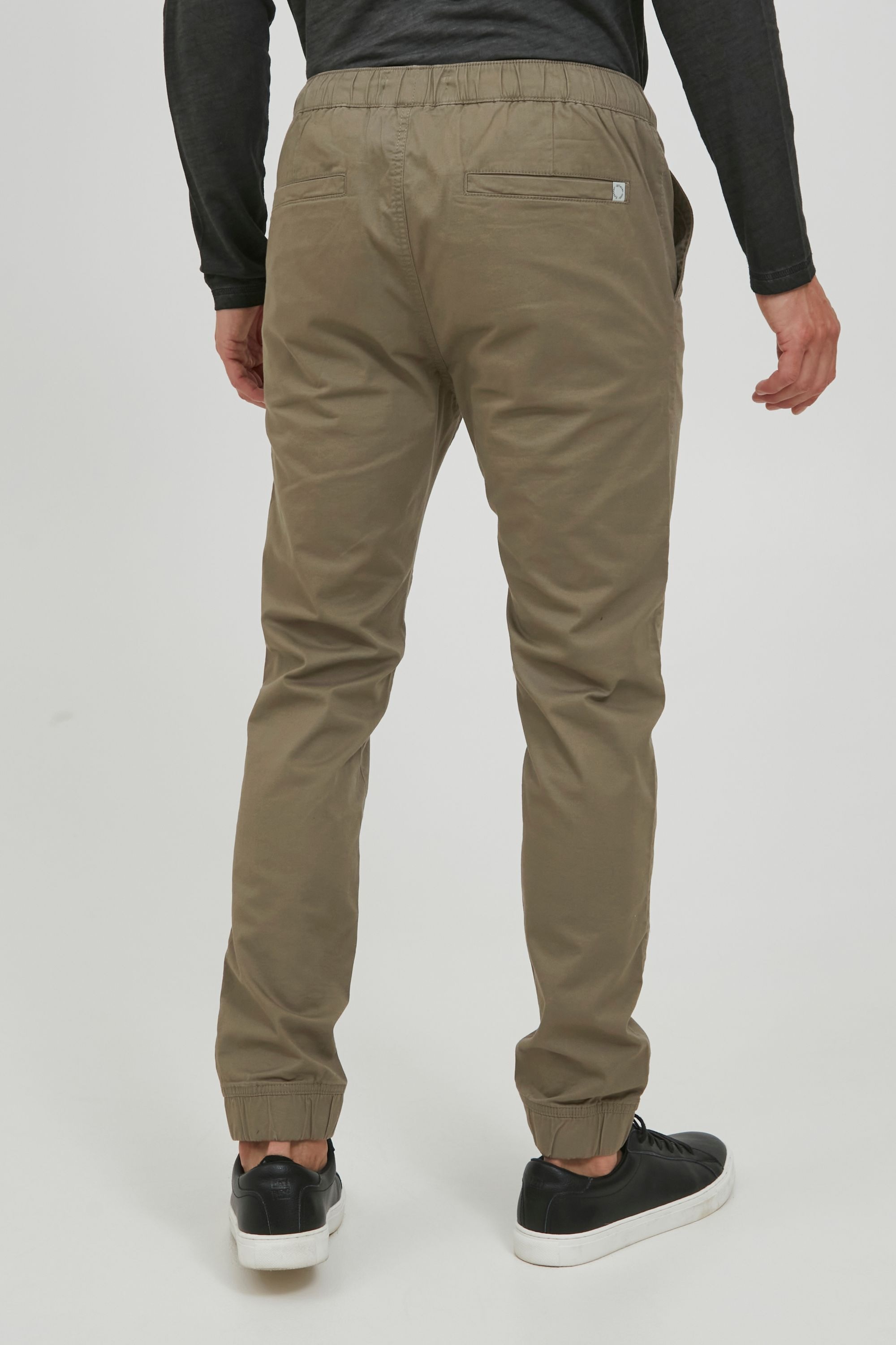 11 Project Chinohose »Chinohose PRLouis«