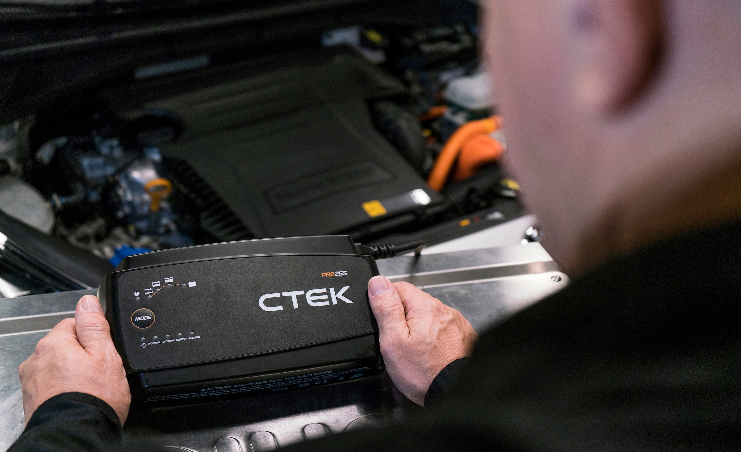CTEK Batterie-Ladegerät »PRO25S«, Integrierter Temperatursensor für  maximales Ladeergebnis jetzt kaufen bei OTTO