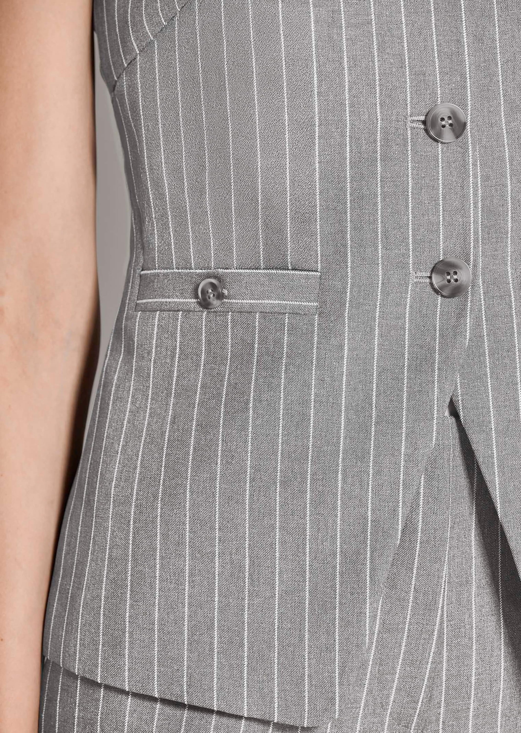 MADELEINE Kurzweste »Weste Elegante Nadelstreifen-Weste mit Knöpfen«