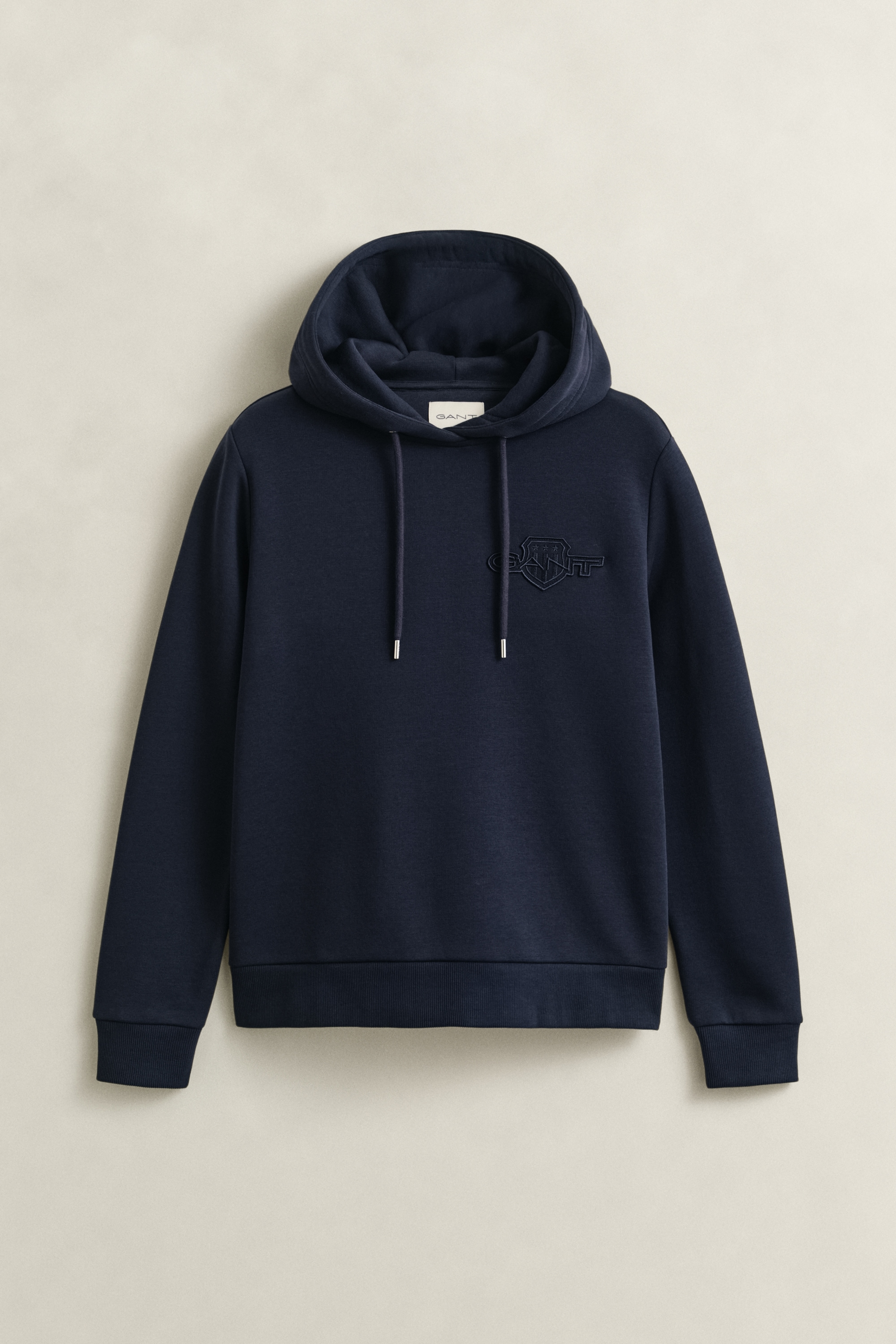 Gant Hoodie »REG TONAL SHIELD HOODIE«, Ton in Ton Stickerei, Rippbündchen
