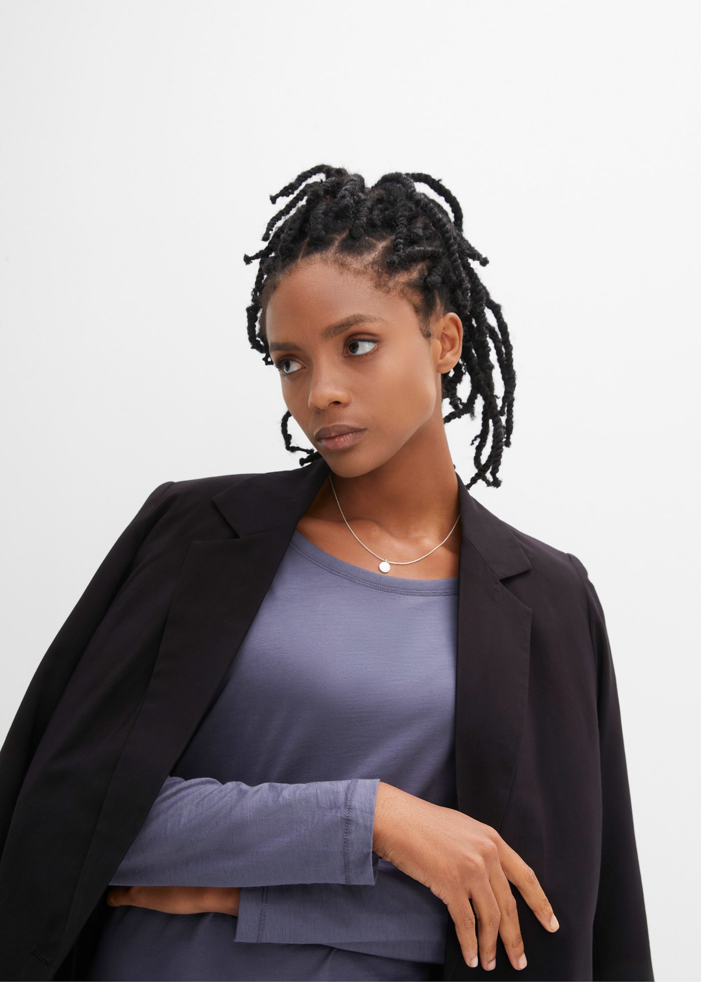 bonprix Langarmshirt »Langarmshirt aus reiner Baumwolle« lockere Passform, Langarm-Design, abgerundeter Saum, aus Baumwolle