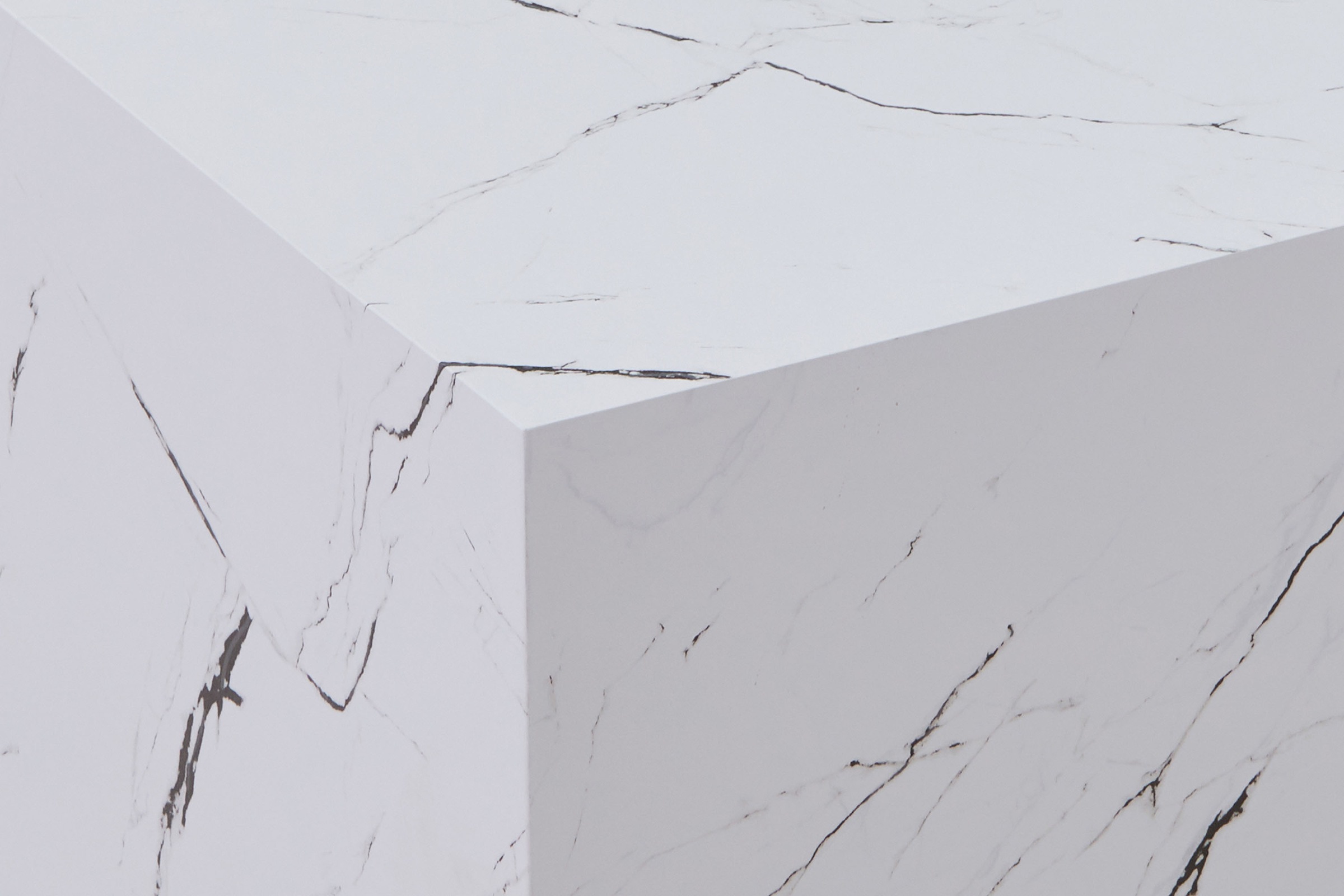Kayoom Beistelltisch »Cuboid 125, modernes Design, robuste Konstruktion«, (1 St.), vielseitig einsetzbar, edle Oberfläche, robuste Konstruktion