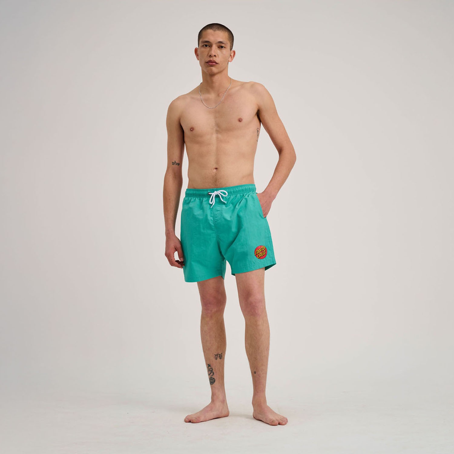 Santa Cruz Badeshorts »CLASSIC DOT SWIMSHORT«