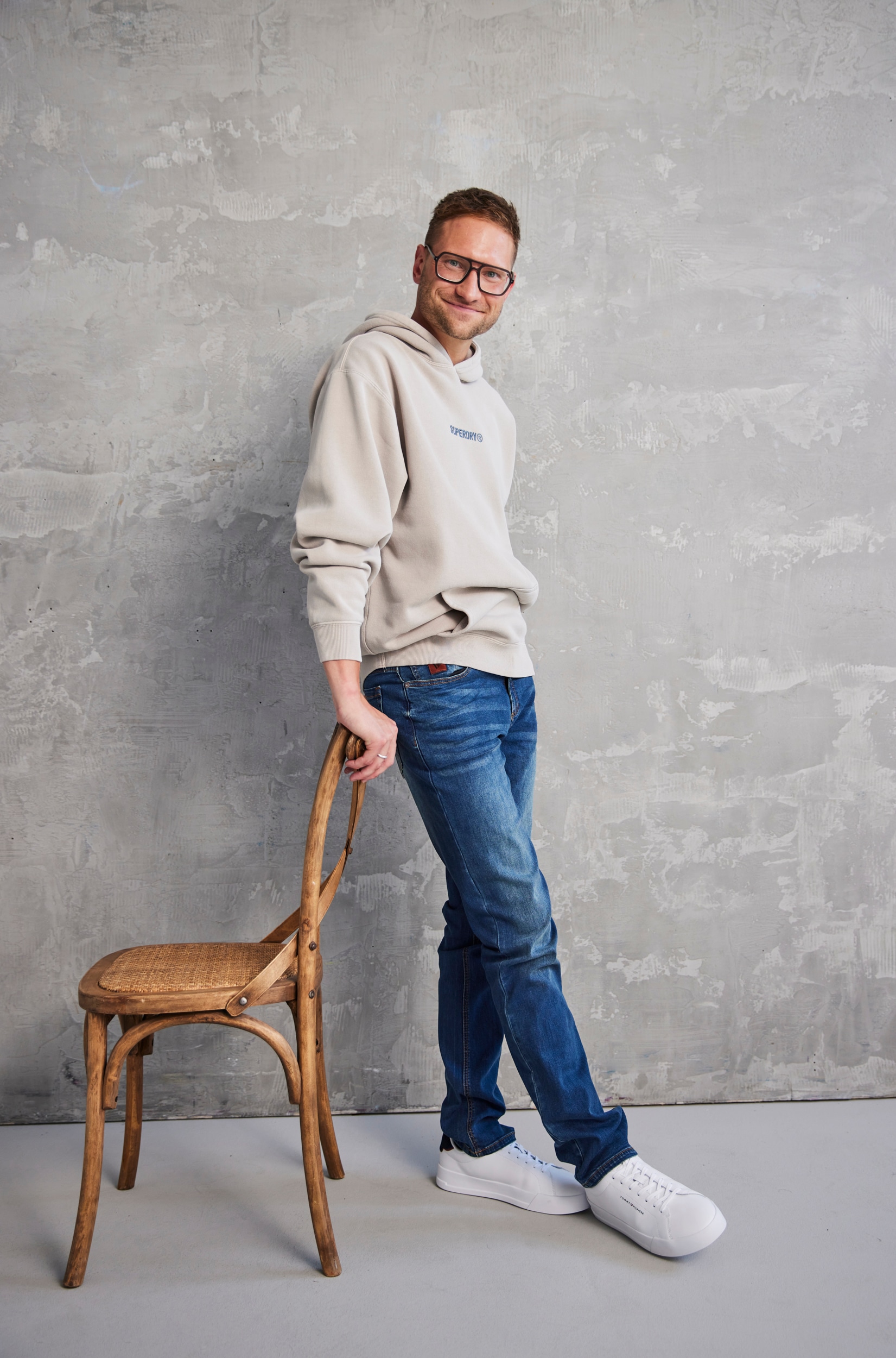 Bruno Banani Straight-Jeans »Hutch«, gerade Beinform, teilweise mit modischen Destroyed-Effekten