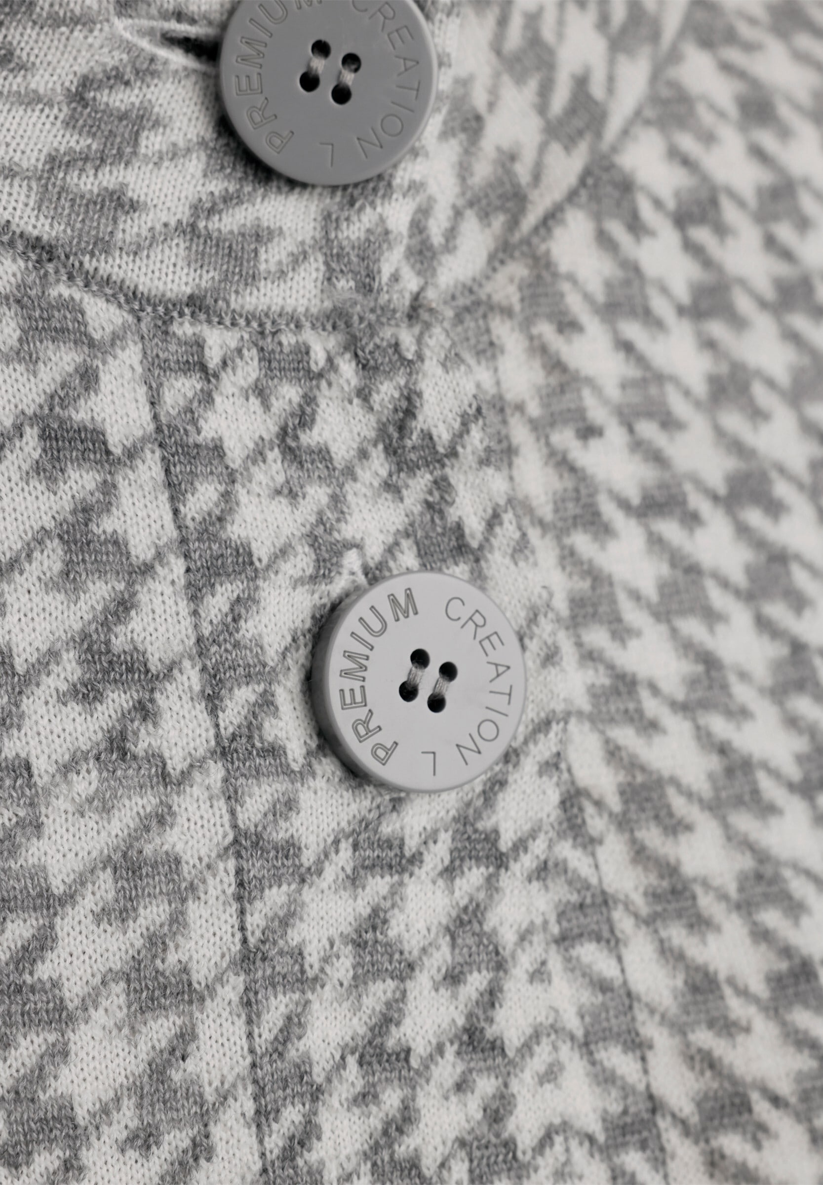 creation L Strickjacke »Merino-Strickjacke Jacquardstrickjacke zum Wenden«