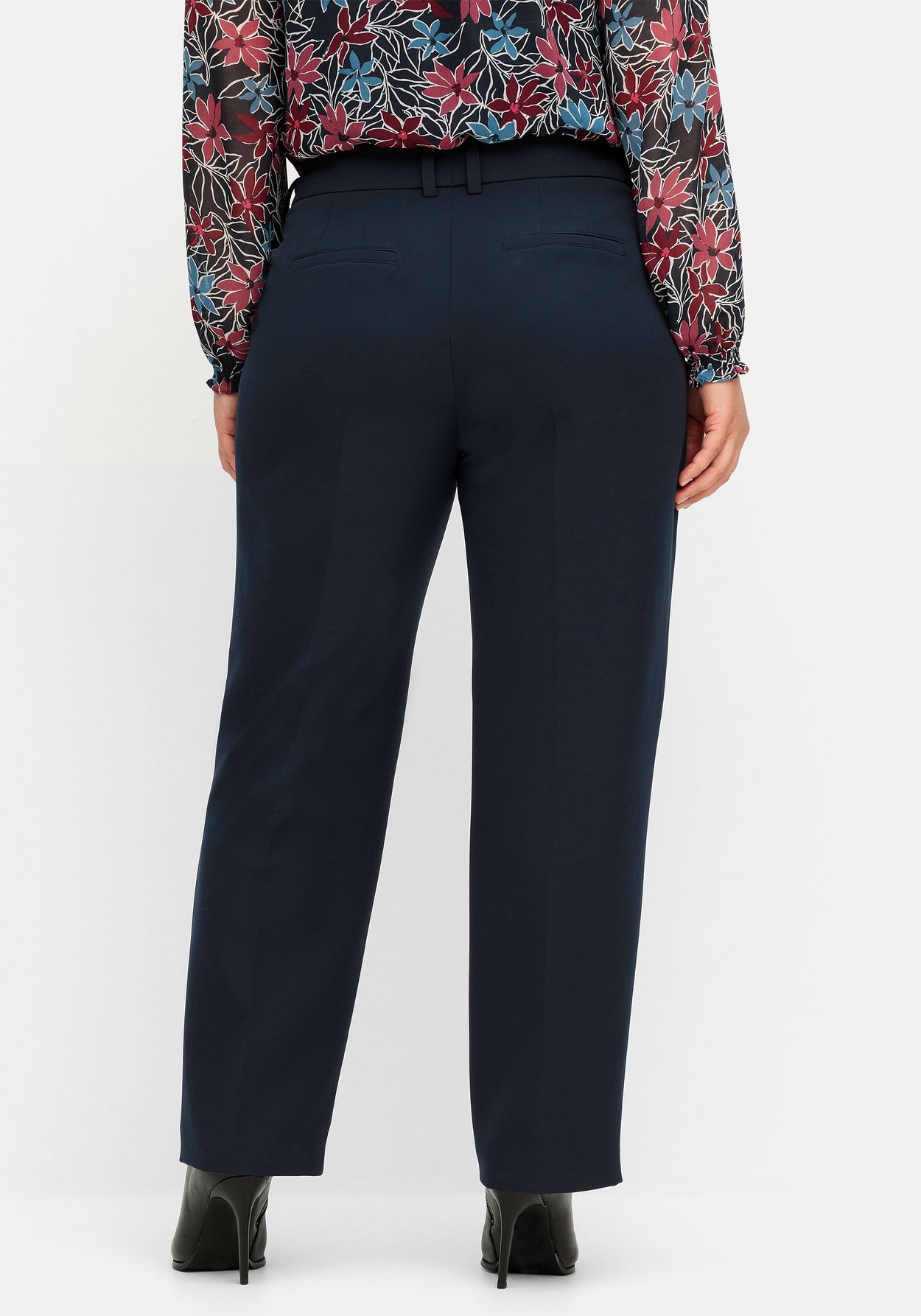 Sheego Stretch-Hose »High-Waist-Hose mit Bügelfalten, in Karottenform«