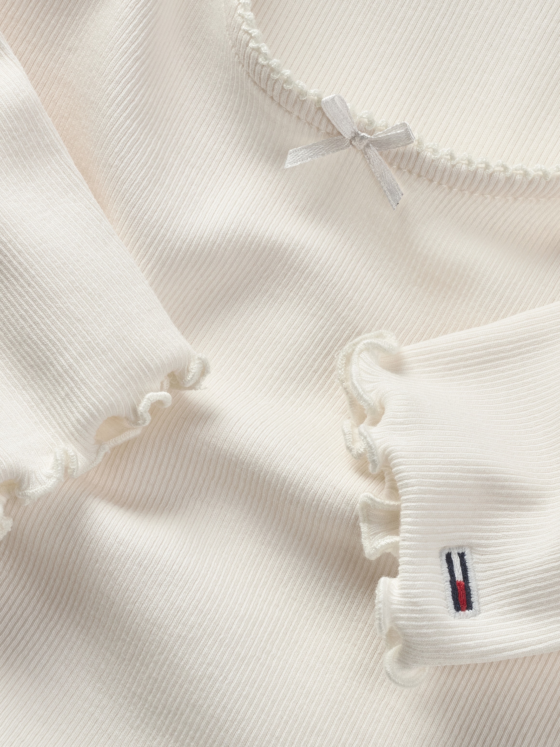 Tommy Jeans Langarmshirt »TJW SLIM SCALLOP«, mit Schleife