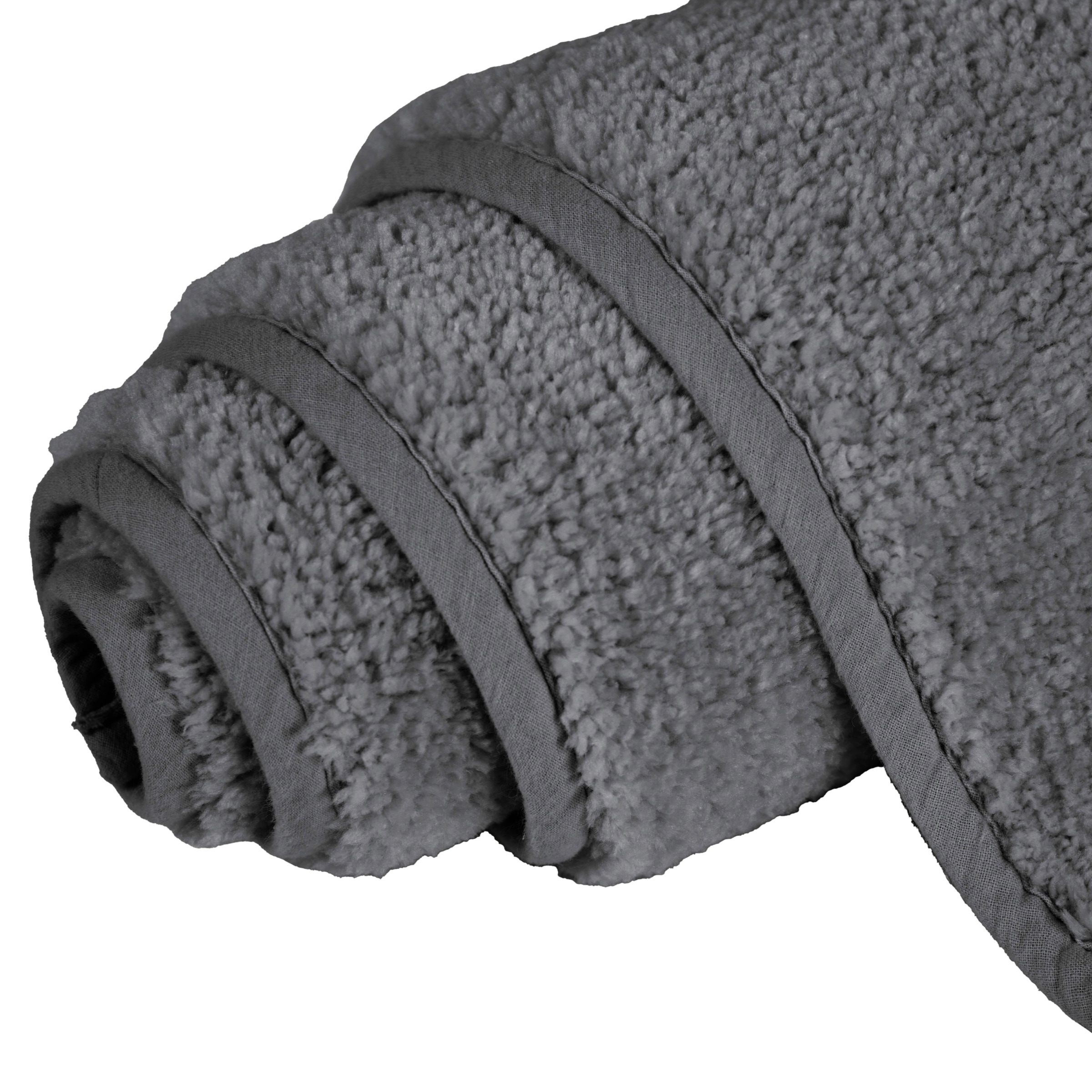 OTTO home Badematte »Vanessa, Badvorleger, Badezimmer Teppich« Höhe 10 mm rutschhemmend beschichtet fußbodenheizungsgeeignet | schnell trocknend | strapazierfähig Badteppich, weiche Haptik, unifarben