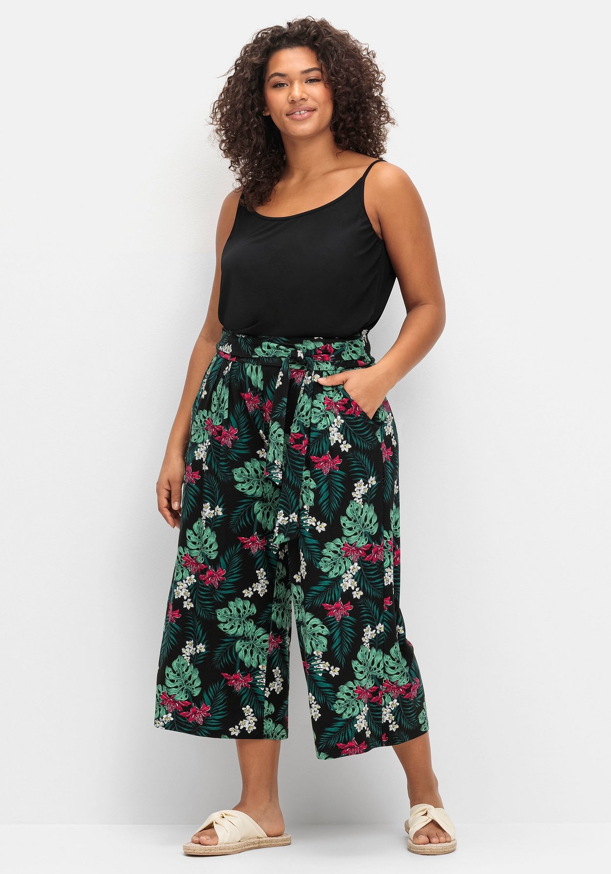 Culotte »Sommerhose mit tropischem Print«, mit tropischem Print