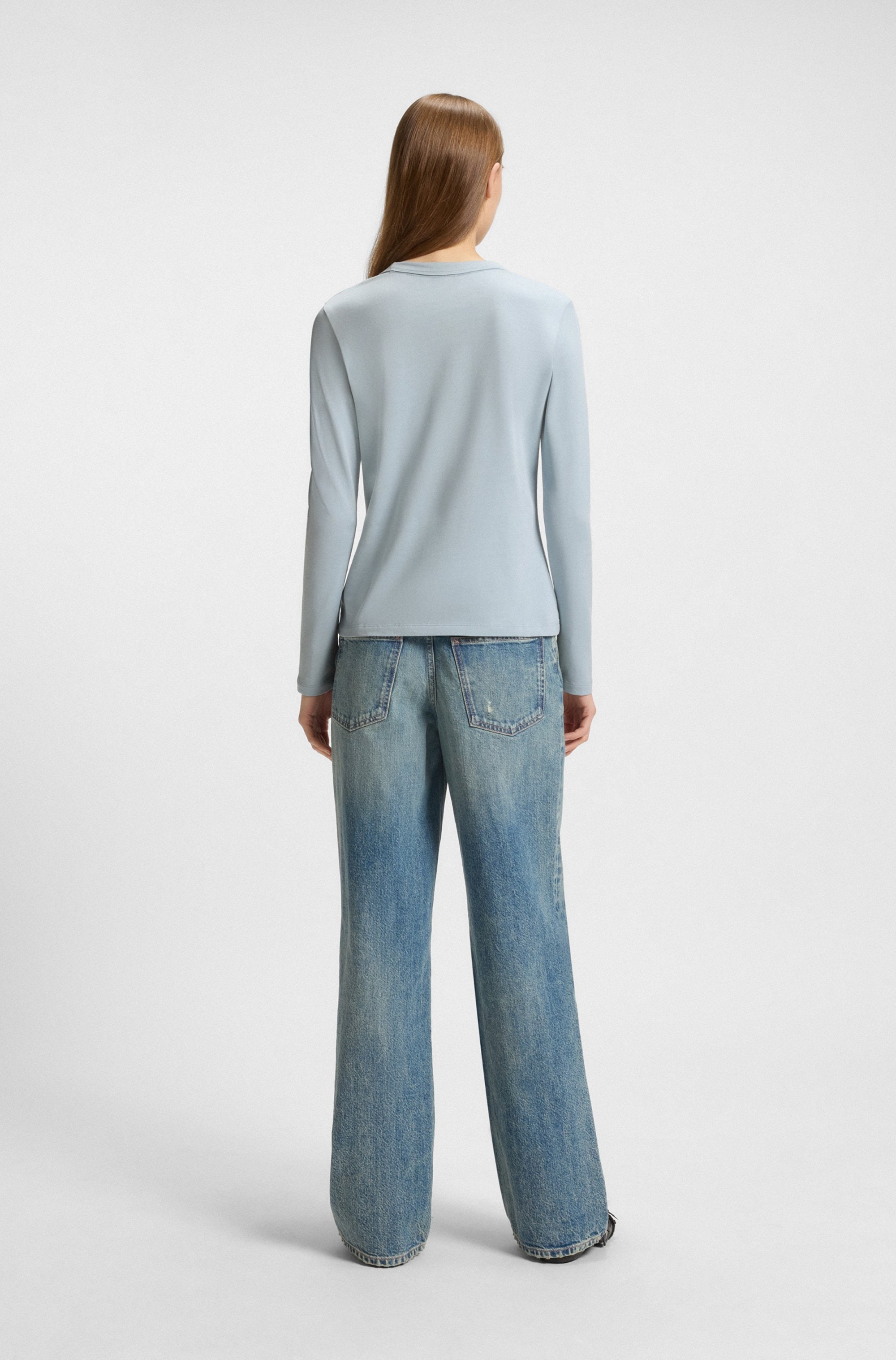 HUGO Blue Longsleeve »Daliria«, mit Label-Badge mit HAPPY HUGO Logo