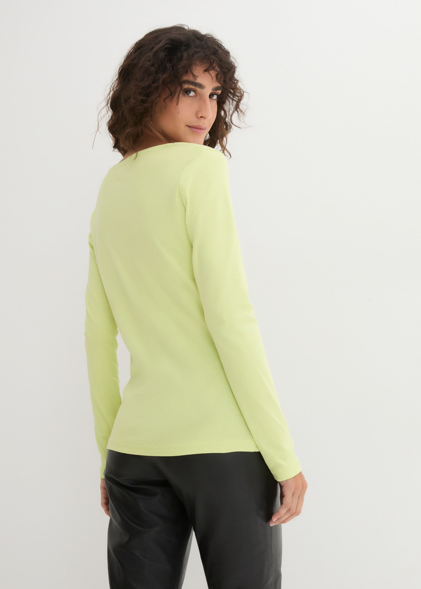 bonprix Langarmshirt leicht taillierte Passform, Rundhalsausschnitt, aus reiner Baumwolle