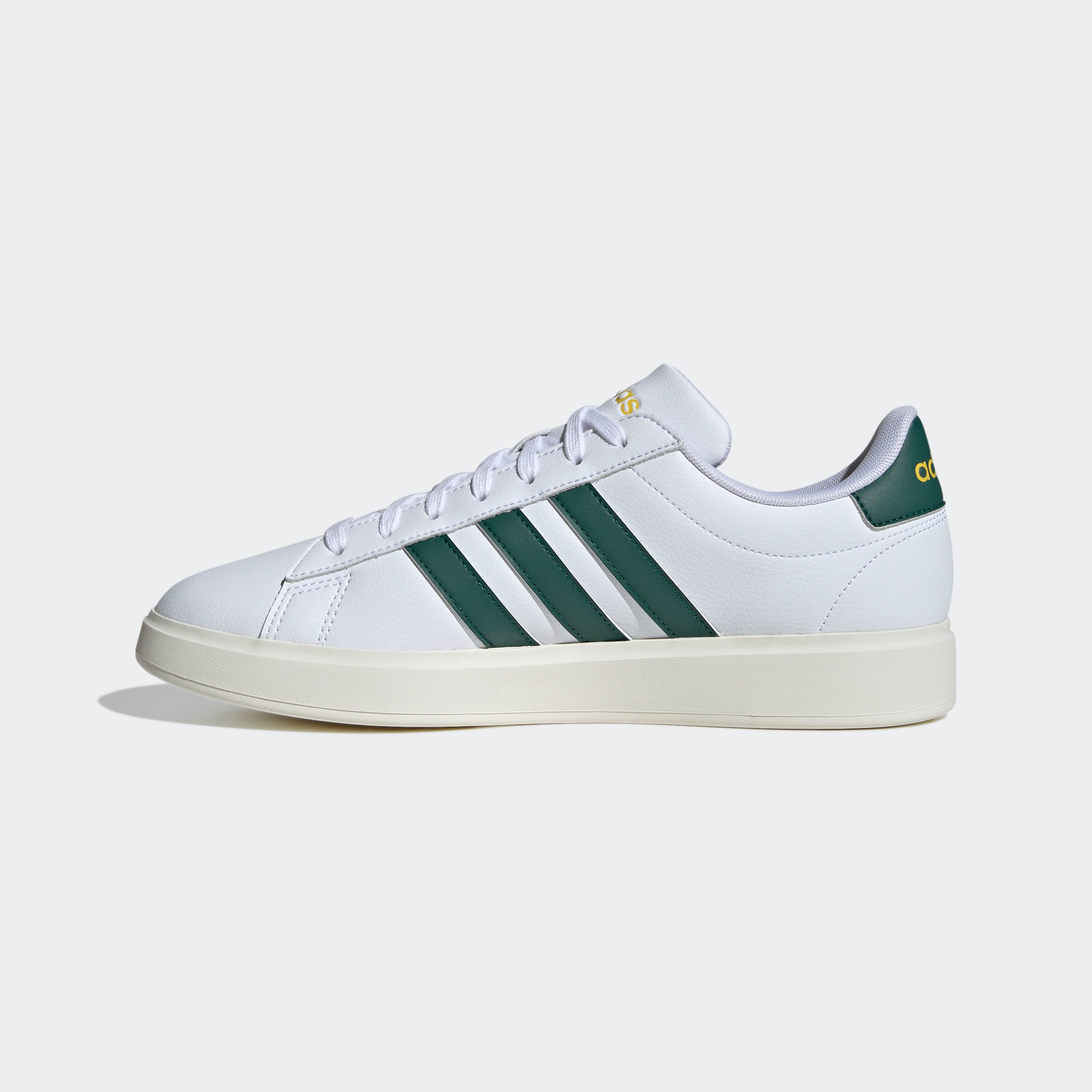 adidas Sportswear Sneaker »GRAND COURT CLOUDFOAM COMFORT«, Design auf den Spuren des adidas Superstar