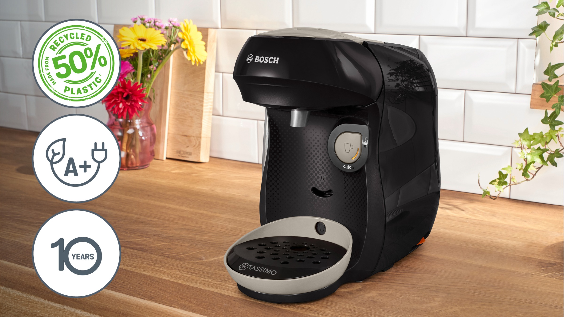 TASSIMO Kapselmaschine »TAS109E«, nachhaltig, geeignet für alle Tassen, Wassertank 0,7 L, schwarz/beige