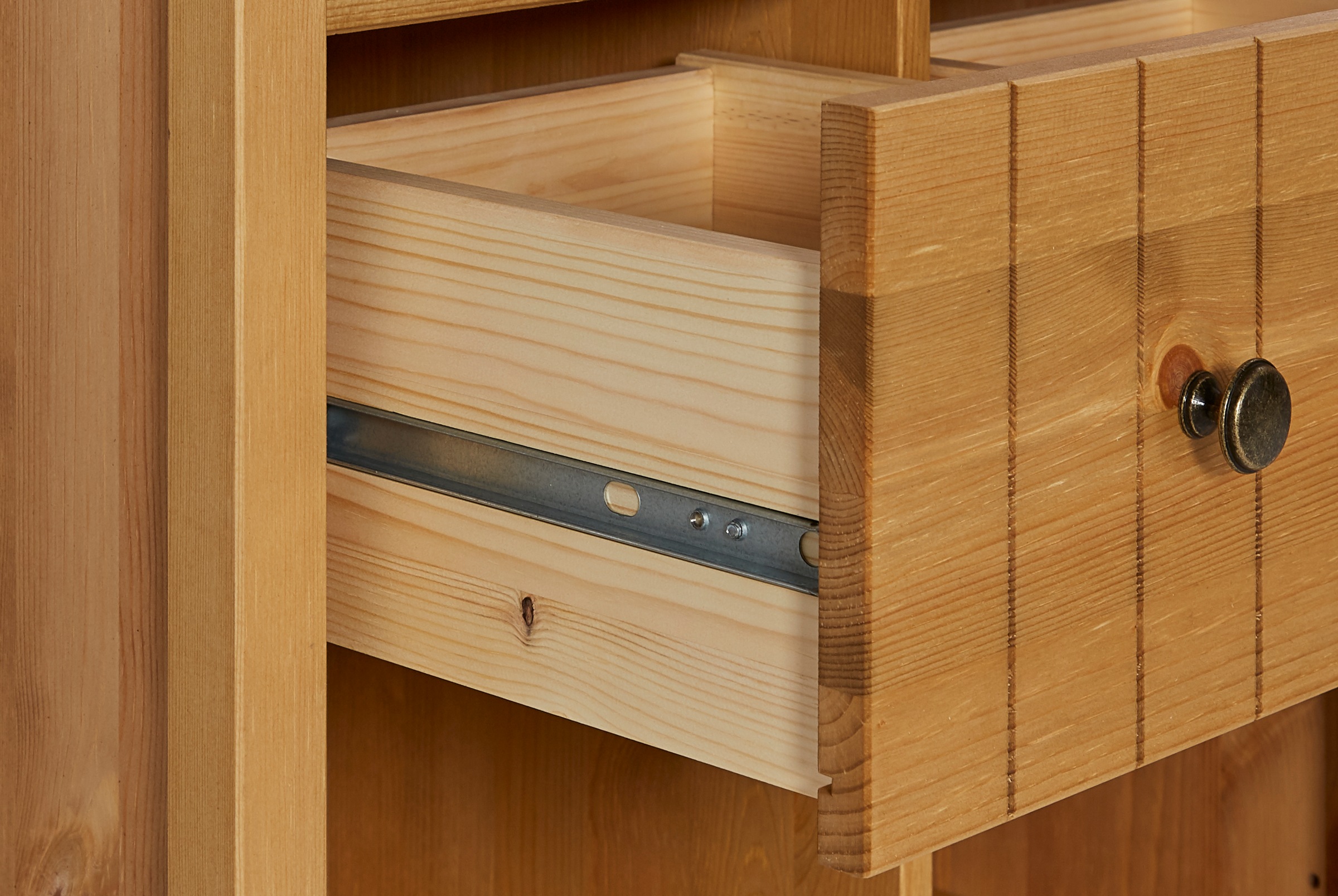 Home affaire Hochschrank »Vili« Badezimmerschrank, Höhe 175 cm, 2 Schubladen, 3 Türen, aus Massivholz