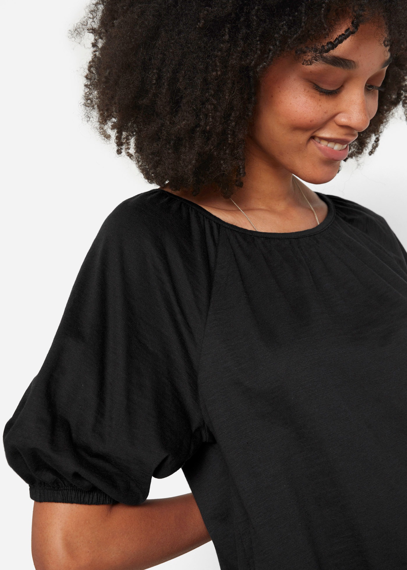 bonprix T-Shirt »Shirt aus reiner Baumwolle« Ballonform, lockere Passform, Halbarm-Design, aus reiner Baumwolle