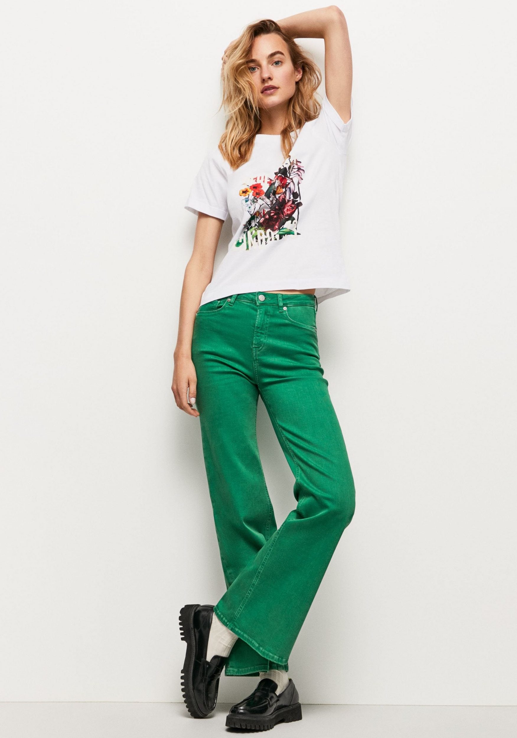 Verkaufskunde Pepe Jeans T-Shirt, in Passform markentypischem Online tollem im Frontprint OTTO Shop mit und oversized