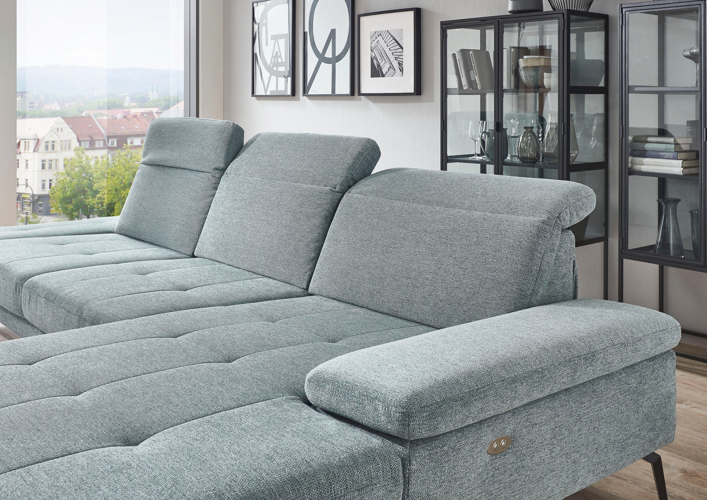 Die PlanBar Ecksofa »MP-IN20126 L-Form«, mit Kopfteilverstellung, optional Sitztiefen- & Armteilverstellung