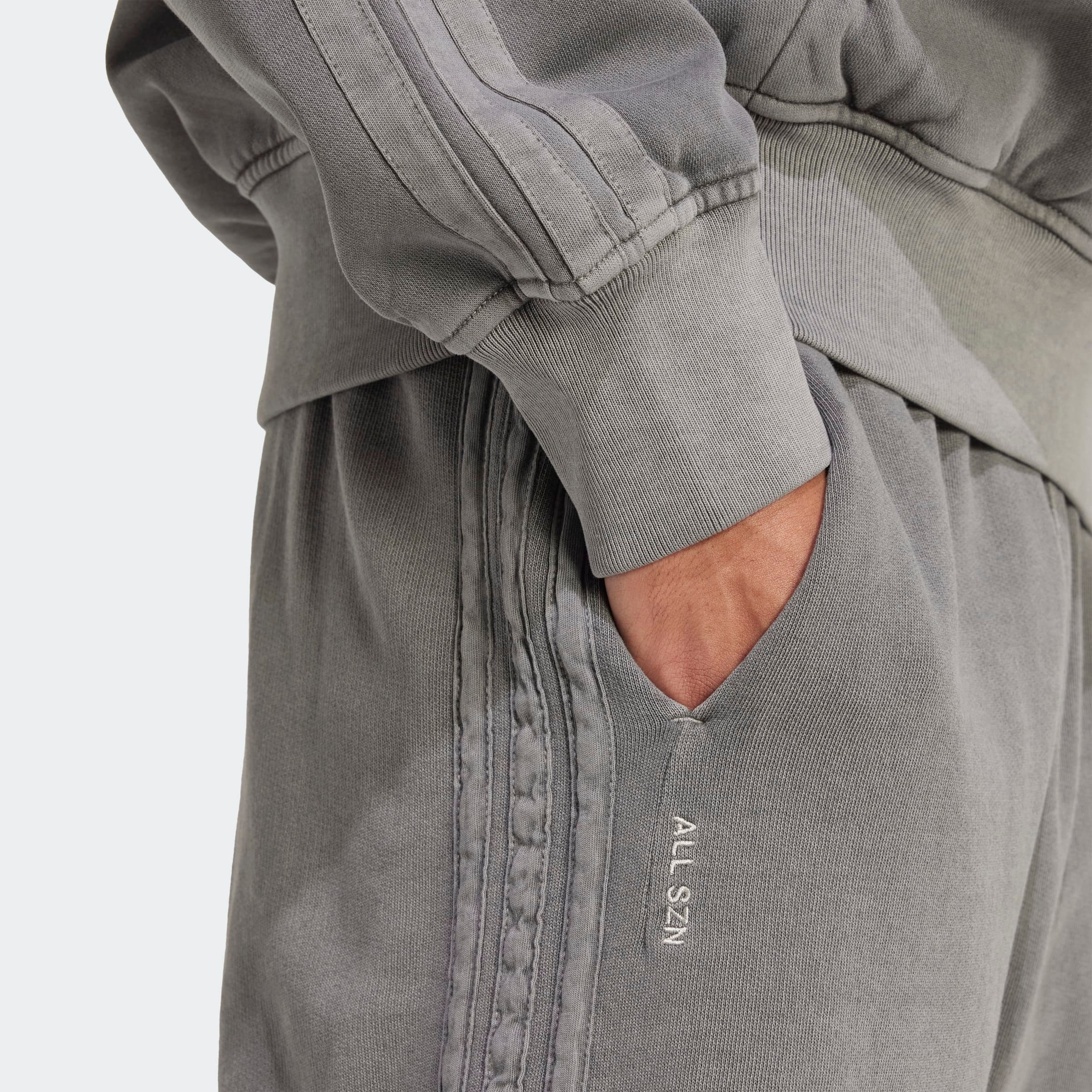 adidas Sportswear Shorts »M A SZN W FT SH«