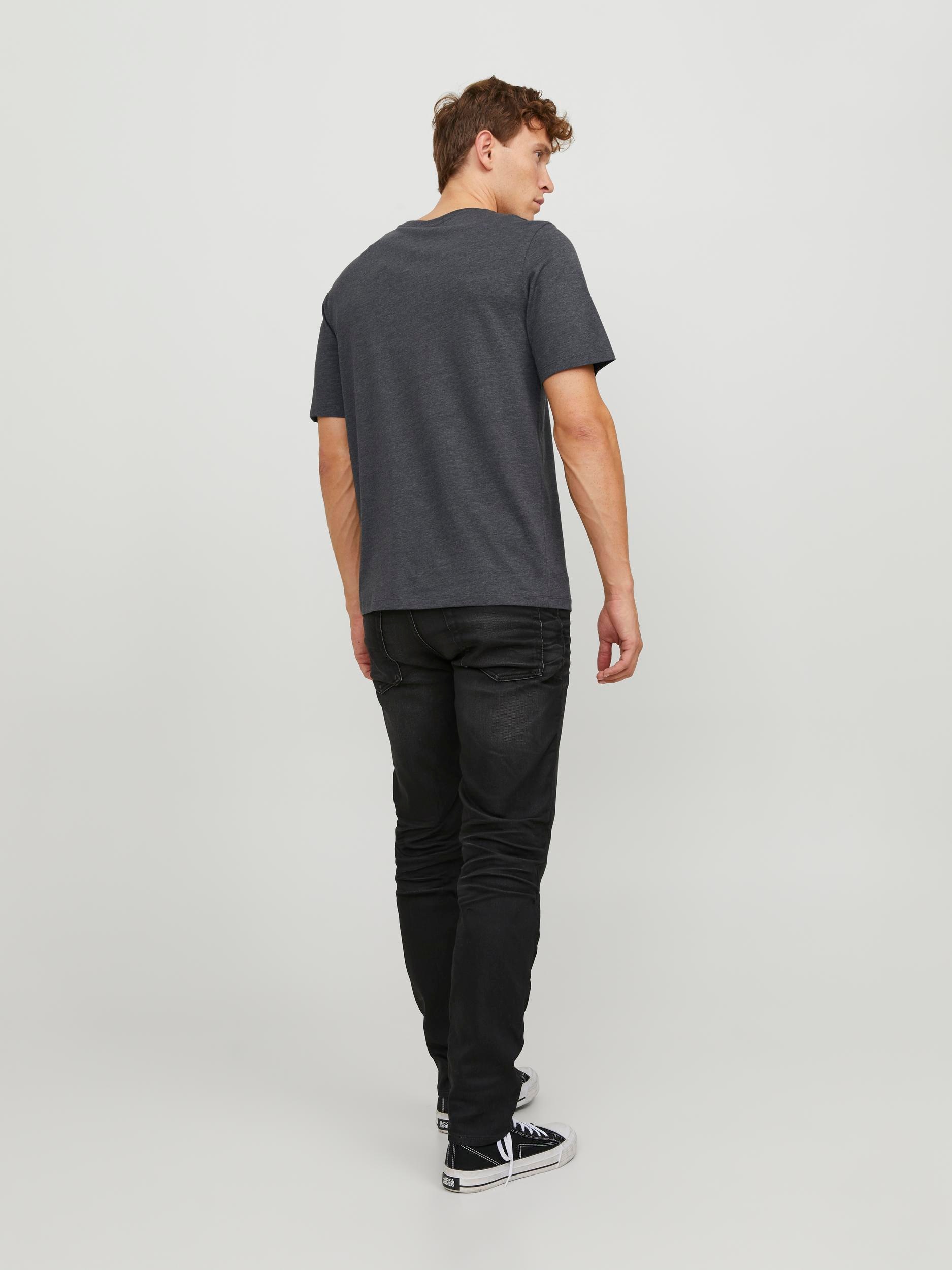 Jack & Jones Rundhalsshirt »JJEPAULOS TEE SS CREW NECK NOOS«, mit Logo Stickerei