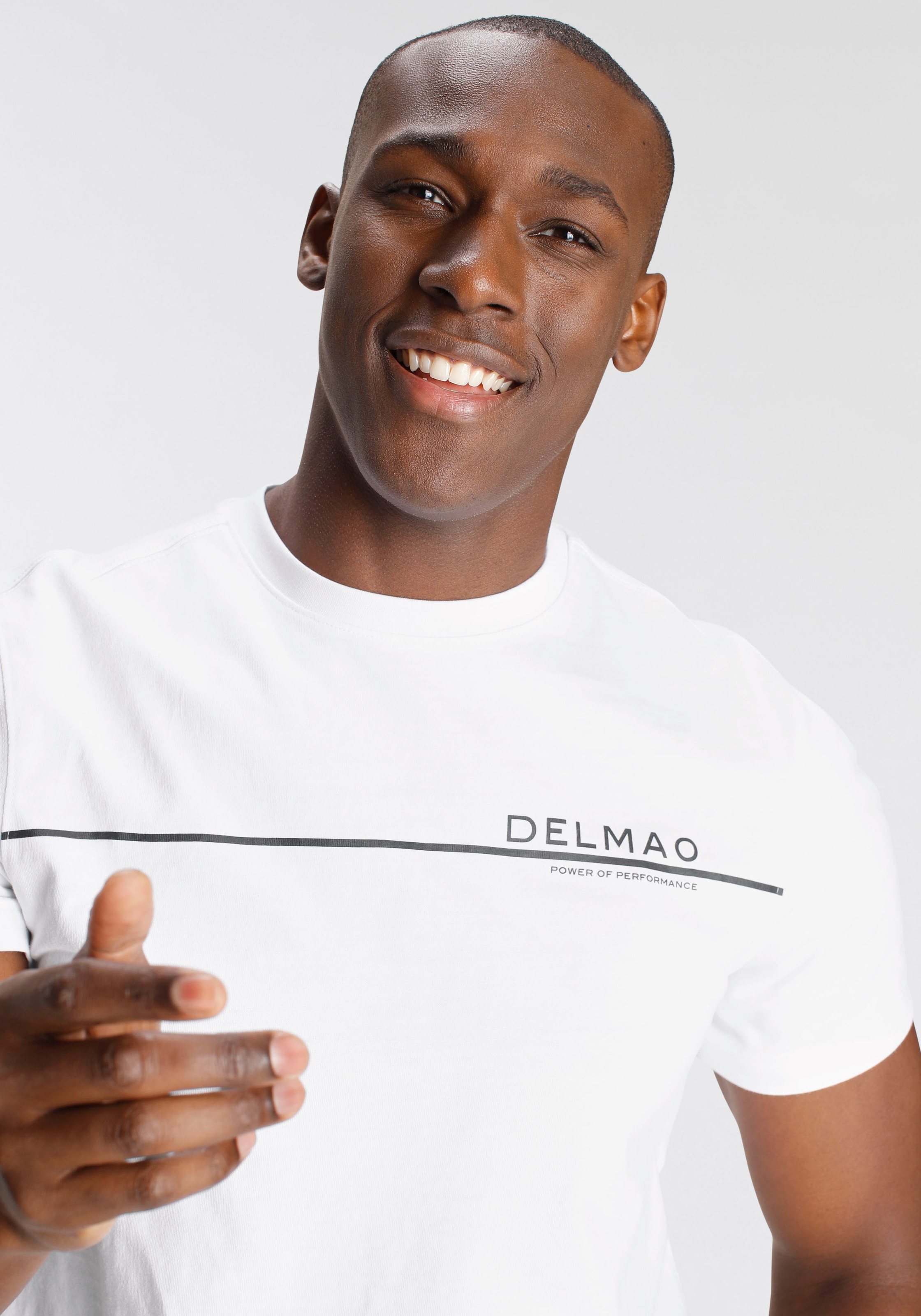 DELMAO T-Shirt, mit modischem Brustprint - NEUE MARKE!