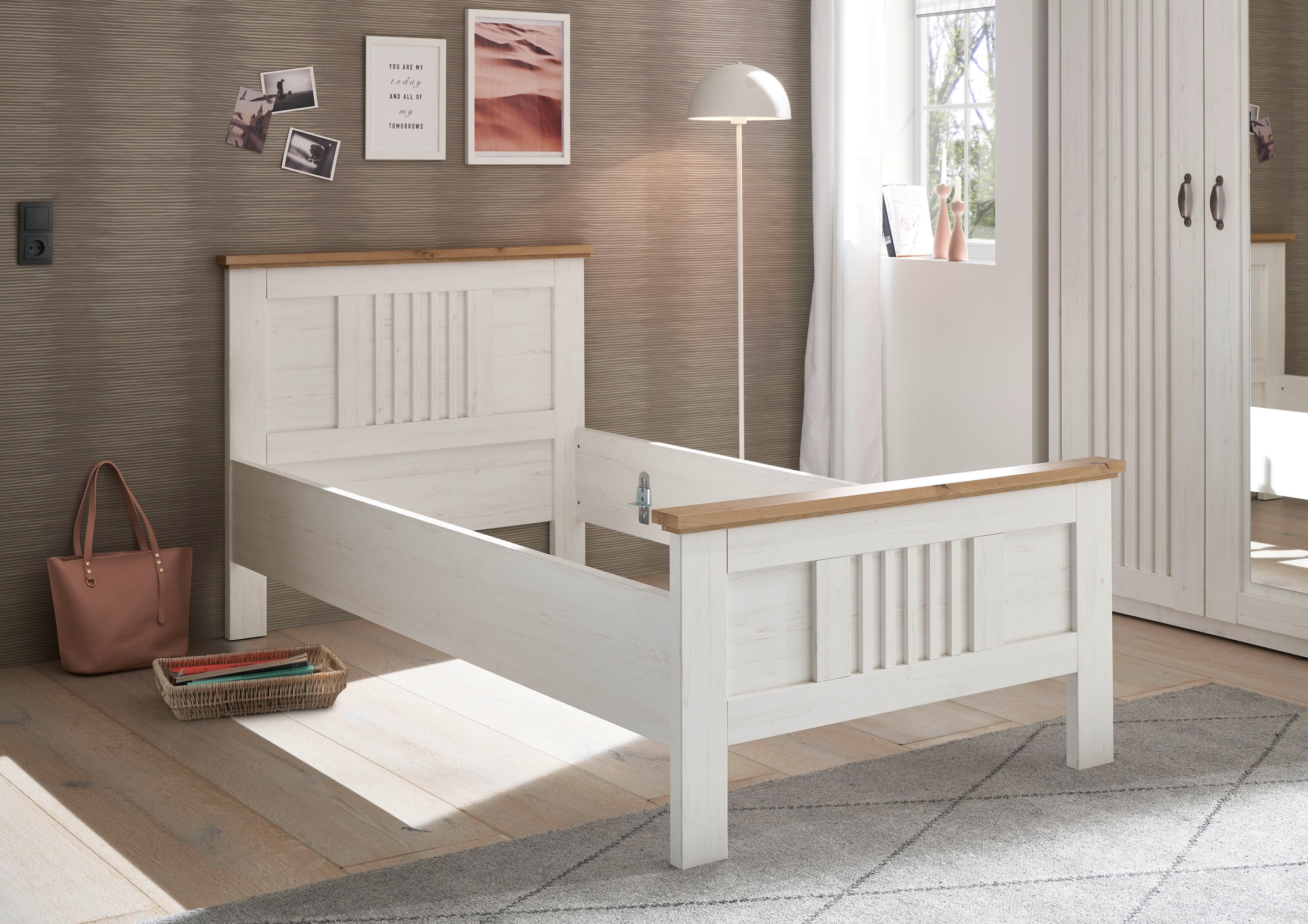 Schlafkontor Bettgestell »Trient« Landhaustil, Bett wahlweise in 2 Größen