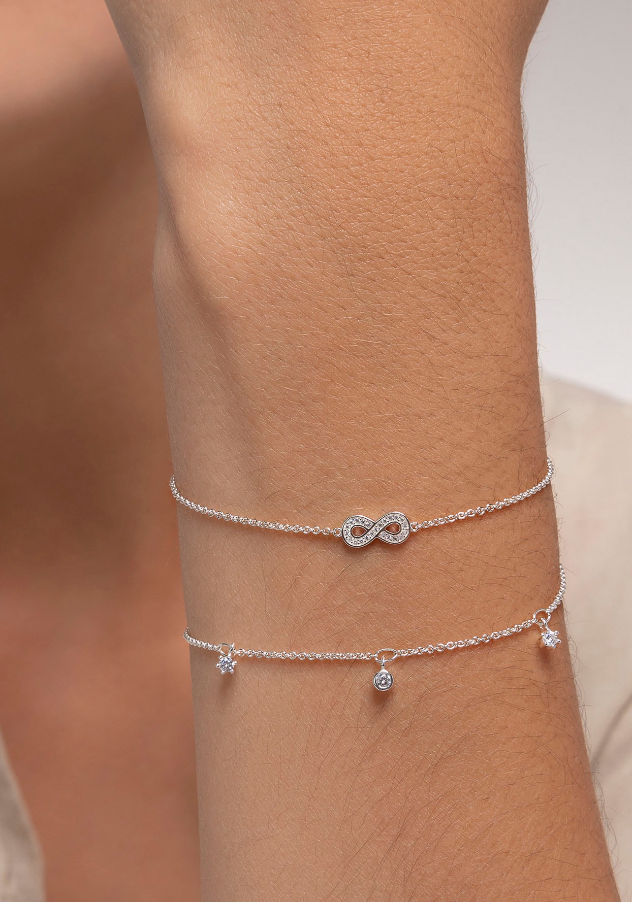 THOMAS SABO Armband »Infinity/Unendlichkeitsschleife silber, A2003-051-14-L19V«, mit Zirkonia (synth.)