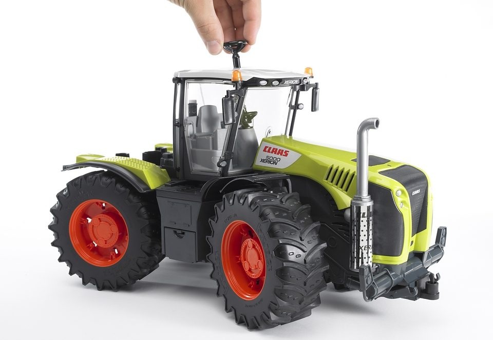 Bruder® Spielzeug-Traktor »Claas Xerion 5000«, Made in Germany