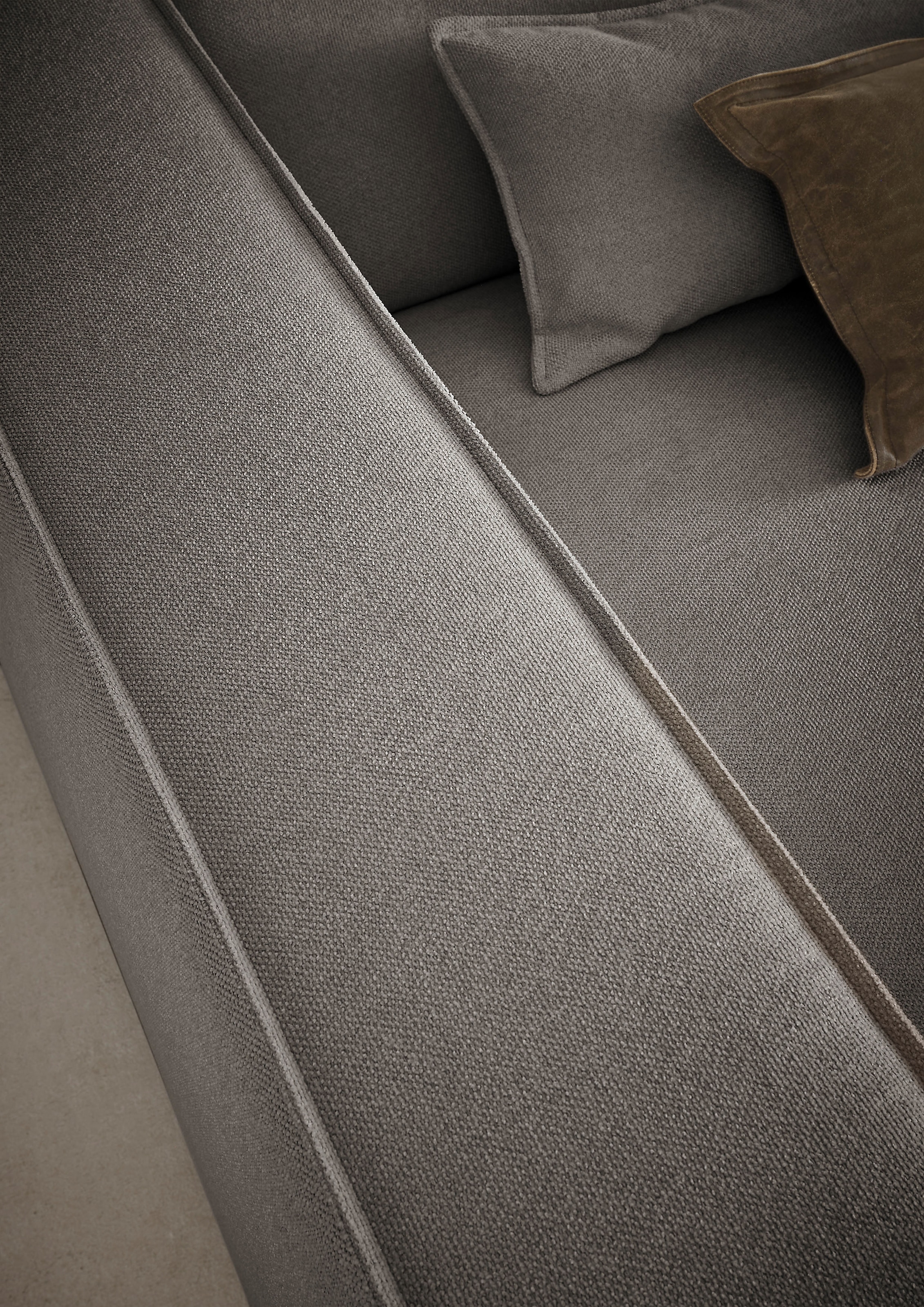 LeGer Home by Lena Gercke Ecksofa »PIARA XXL, Big-Sofa, Cord, Leinenoptik o. Strukturstoff, L-Form«, wahlweise Ottomane rechts/links, Kedernaht, extra tiefe Sitzfläche