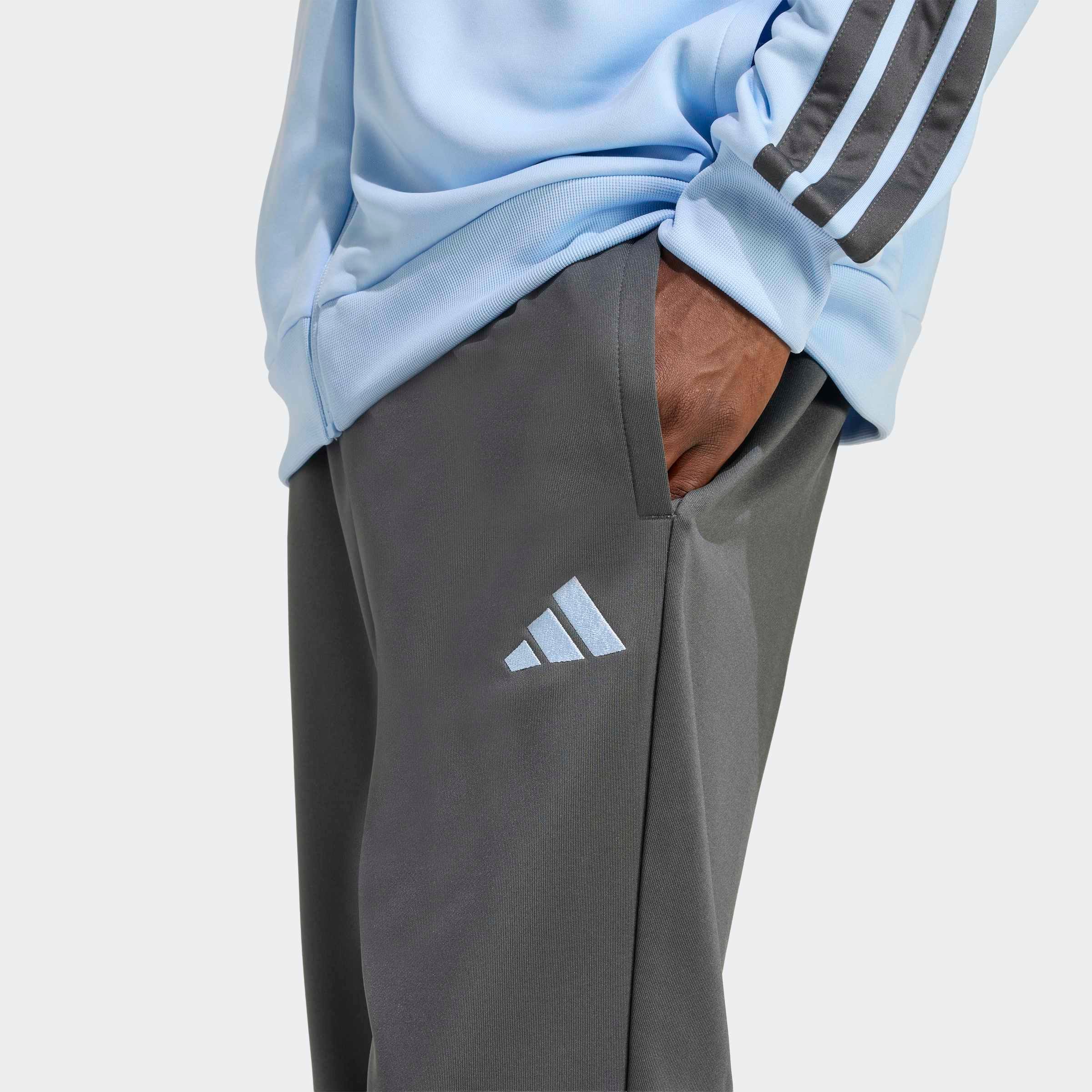 adidas Sportswear Trainingsanzug »3-STREIFEN FRENCH TERRY« 2 tlg. zweiteiliges Set, aus French-Terry-Material, mit Rippdetails