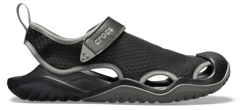 Crocs Sandale »Swiftwater Mesh Deck Sandal«, Badesandale, Sommerschuh mit Klettverschluss