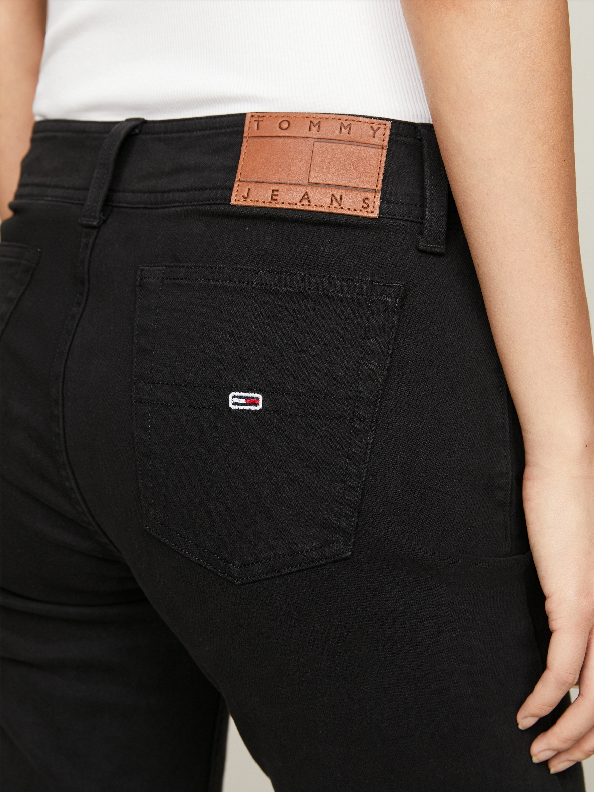 Tommy Jeans Webhose »TJW GMD LW FLARE«, im 5-Pocket-Style