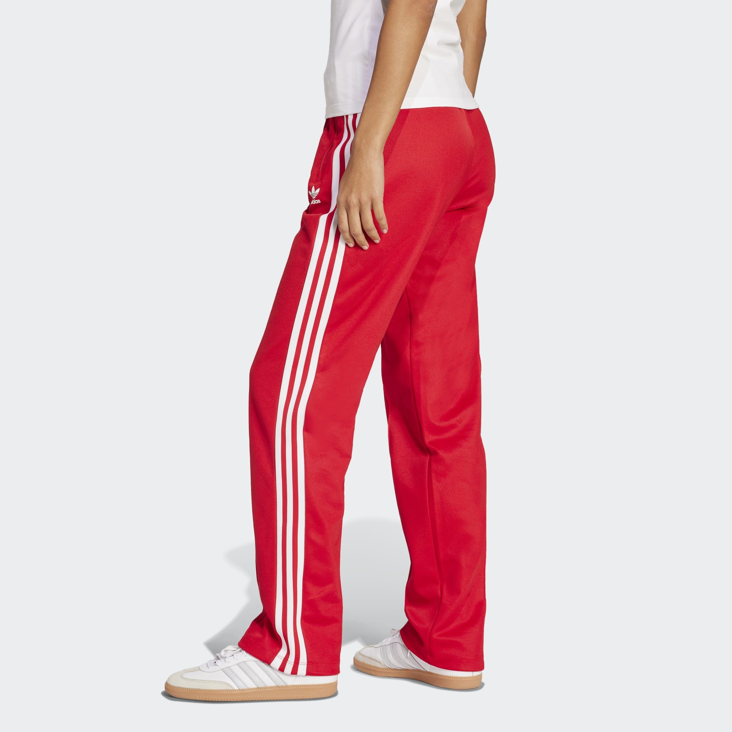 adidas Originals Sporthose »CLASSIC TP«, (1 tlg.), Retro Style, der gerade Schnitt mit schmal zulaufenden Bein