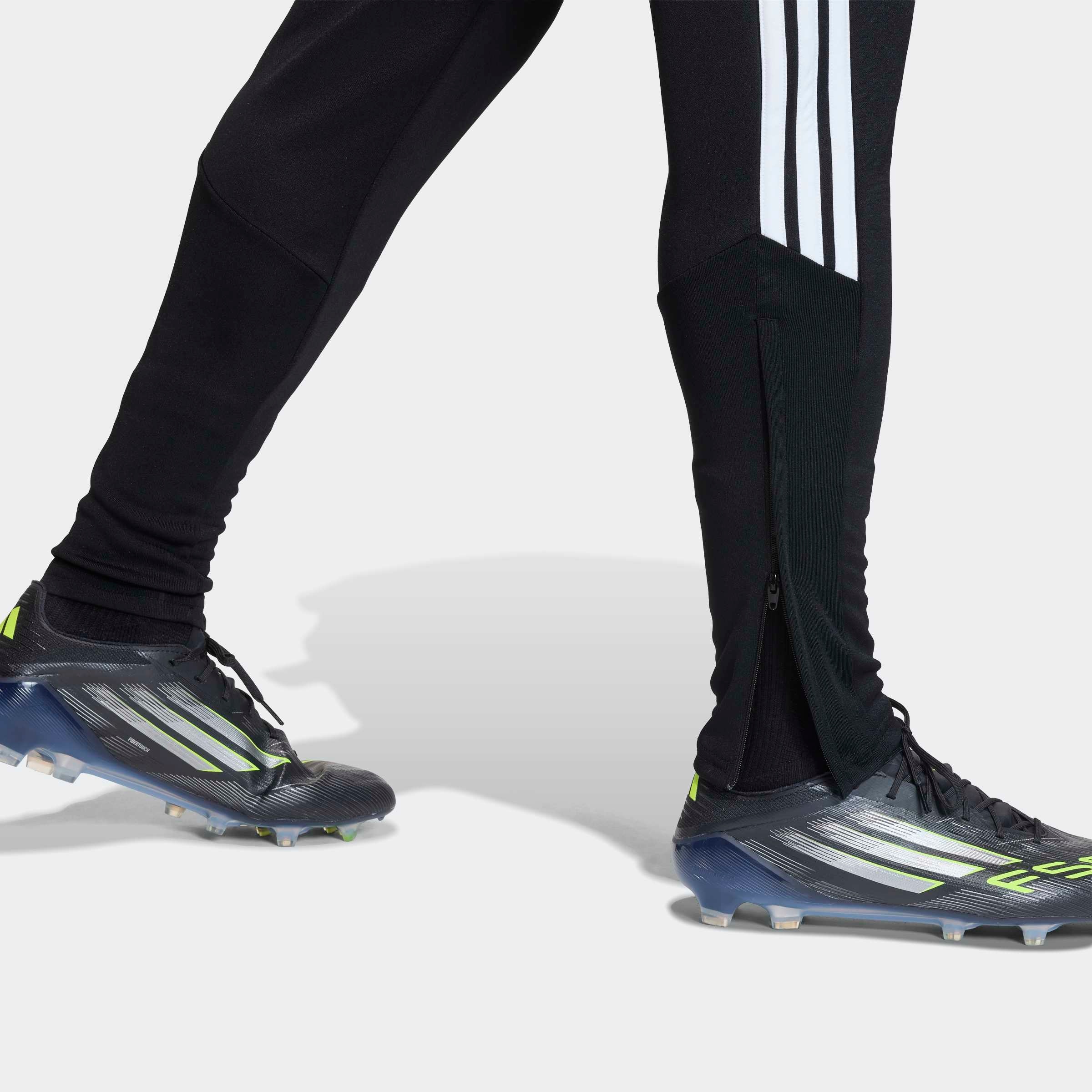 adidas Performance Trainingshose »TIRO26 LIGA, REGULÄR GESCHNITTEN«