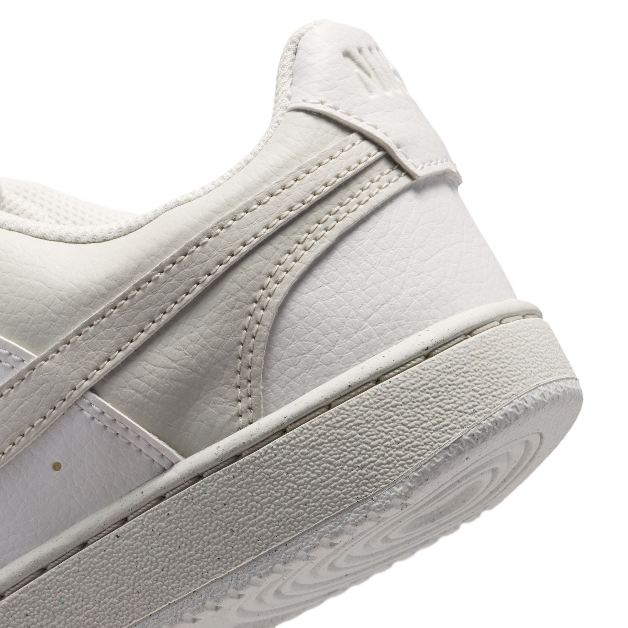 Nike Sportswear Sneaker »Court Vision Low Next Nature«  inspiriert vom Design des Nike Air Force
