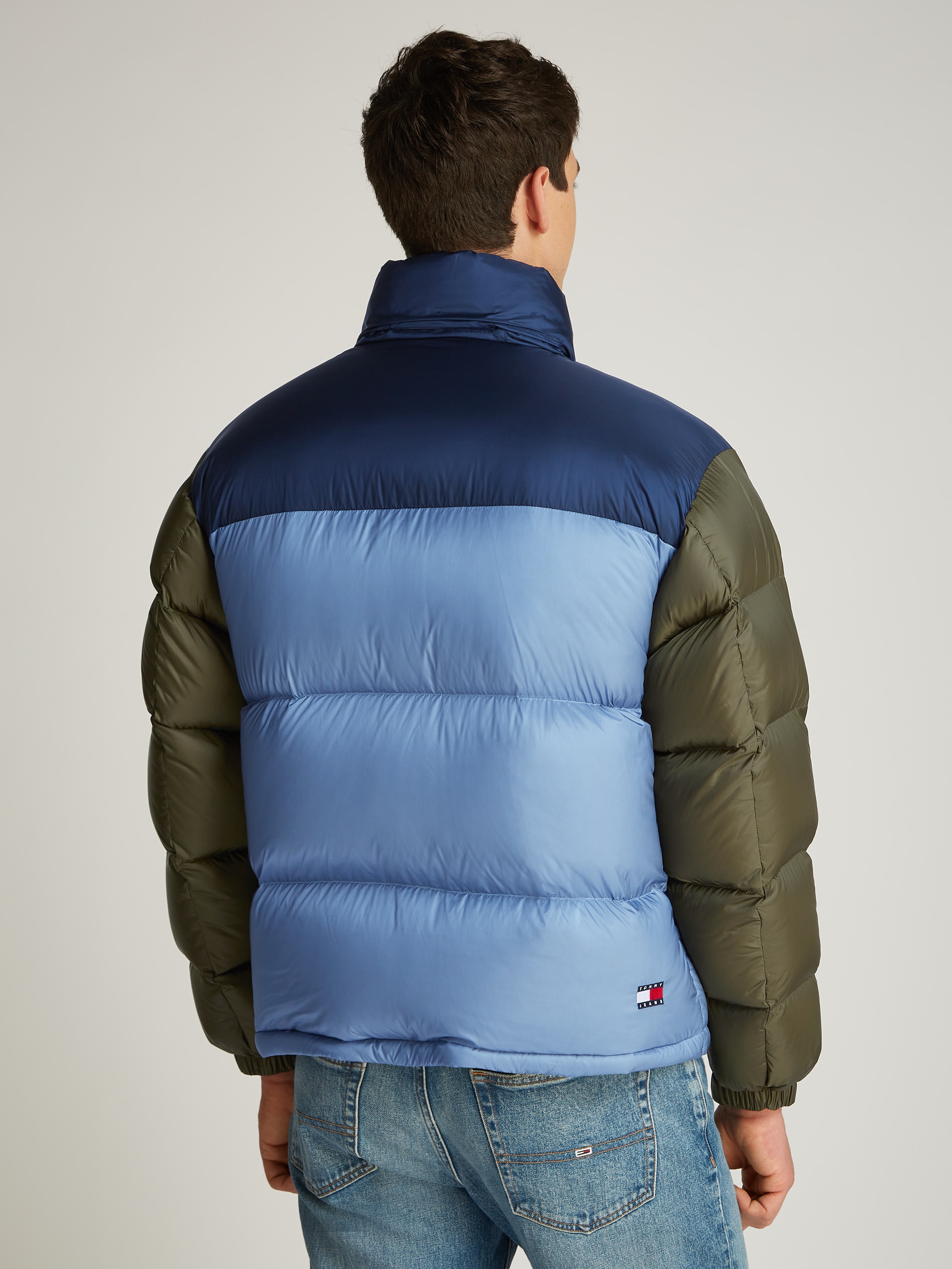 Tommy Jeans Steppjacke »TJM ALASKA PCKBLE HD PUFFER EXT«, mit Logostickerei