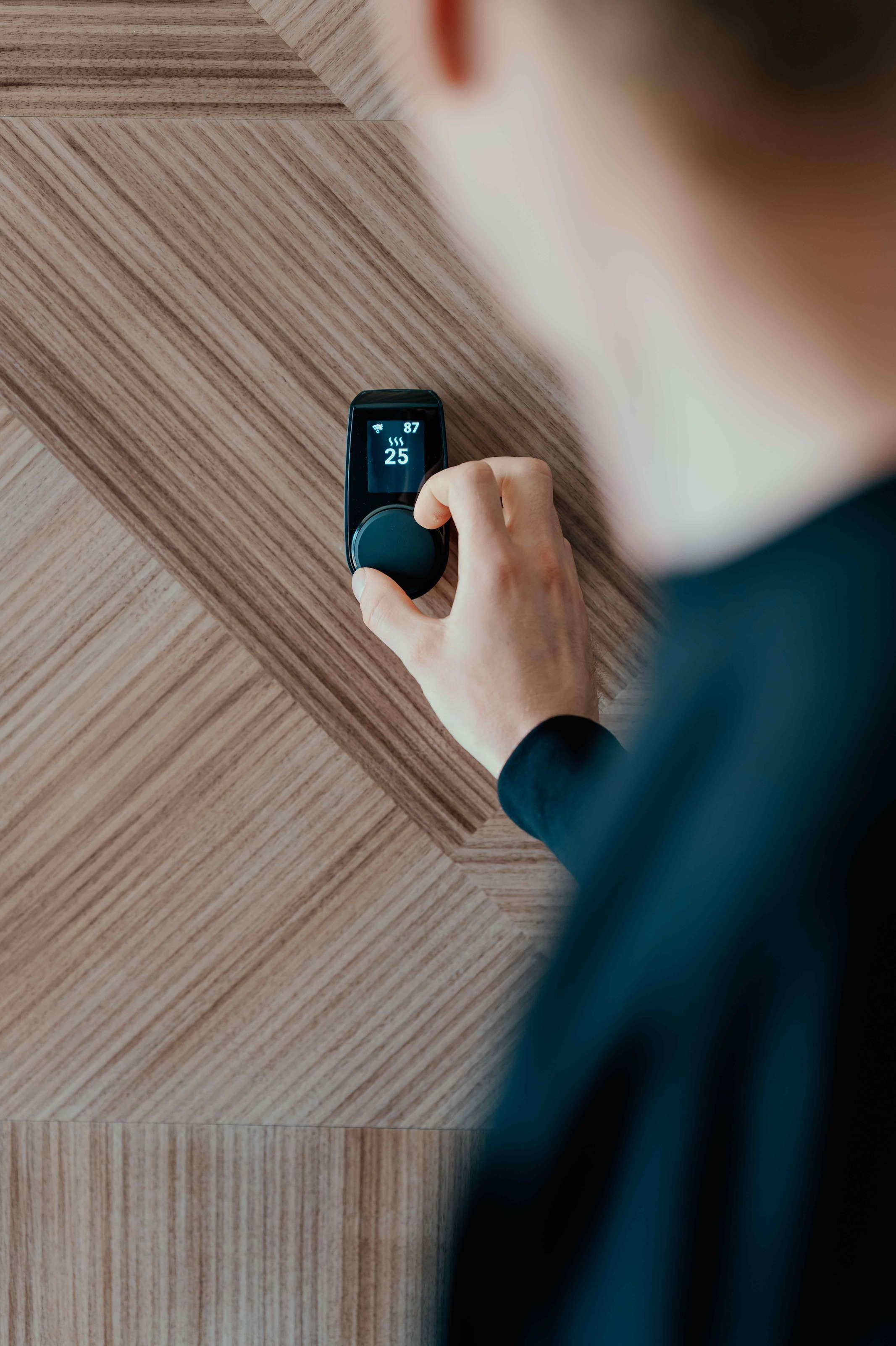 Karibu Saunaofen »für Außensteuerung 9 kW SET mit WiFi-Steuerung« mit WLAN-fähigem Steuergerät