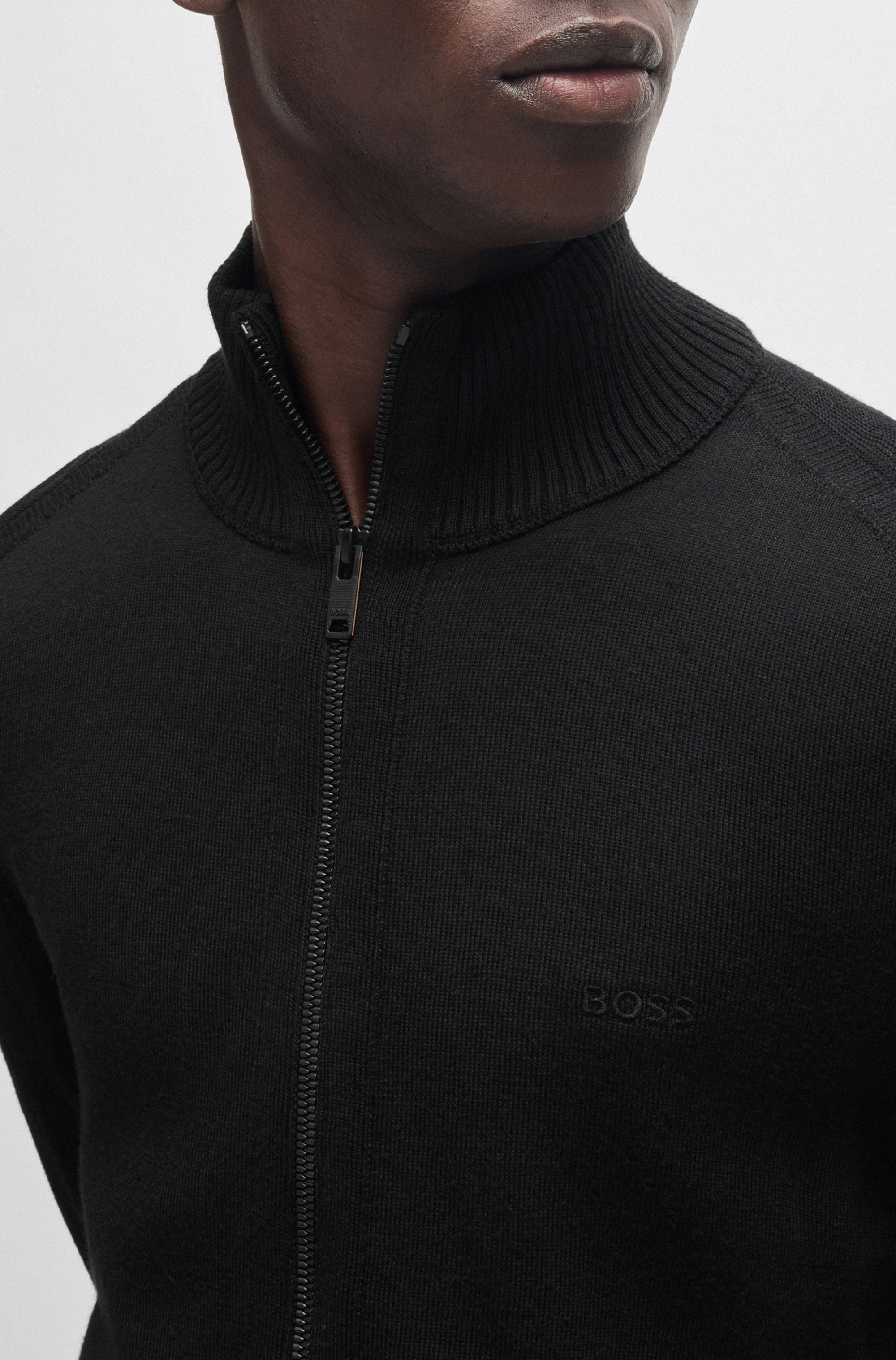 BOSS ORANGE Strickjacke »Avac« mit Logostickerei auf der Brust