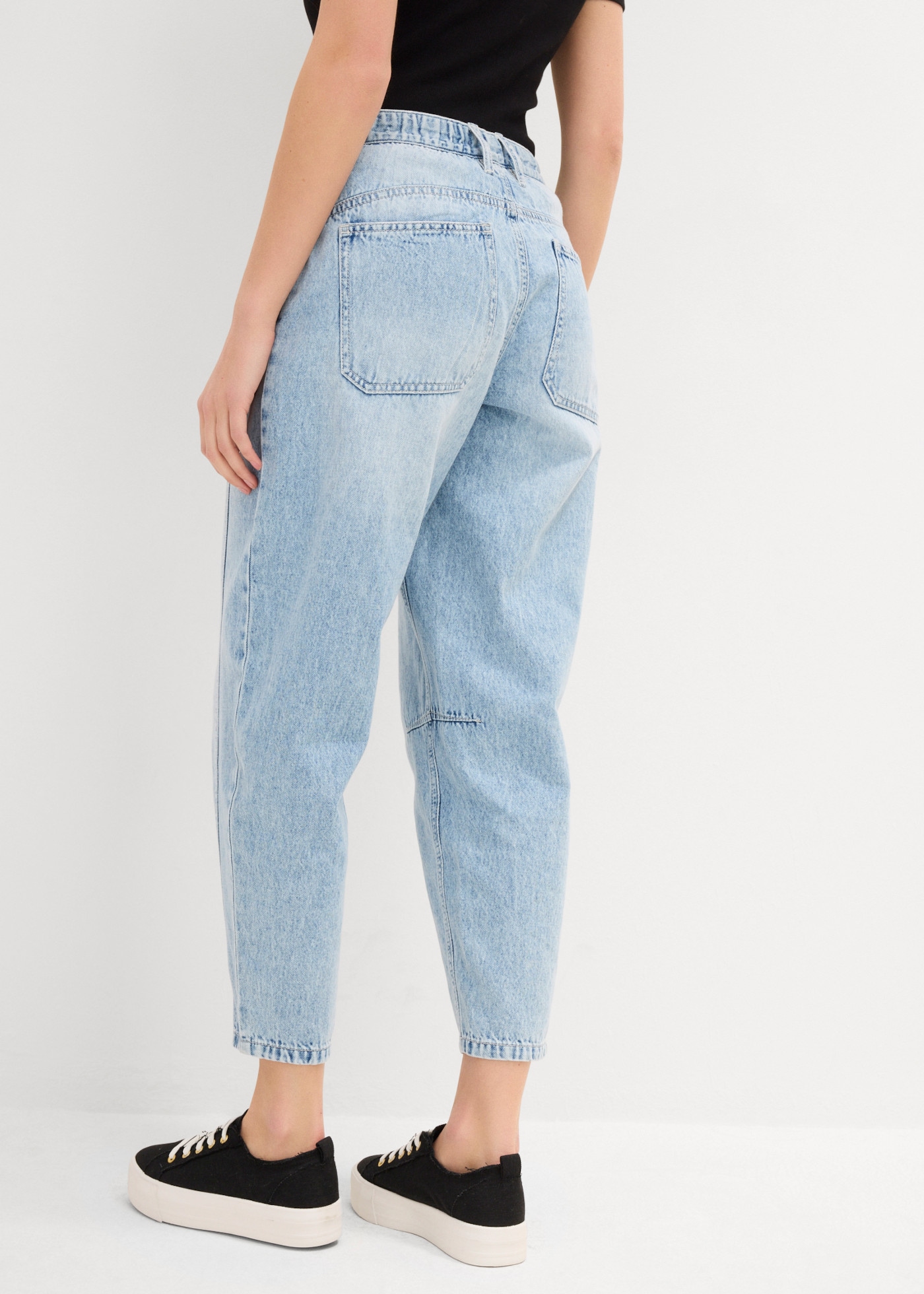 bonprix Loose-fit-Jeans lockere Passform, voluminöses, gerundetes Bein, fester Baumwoll-Denim