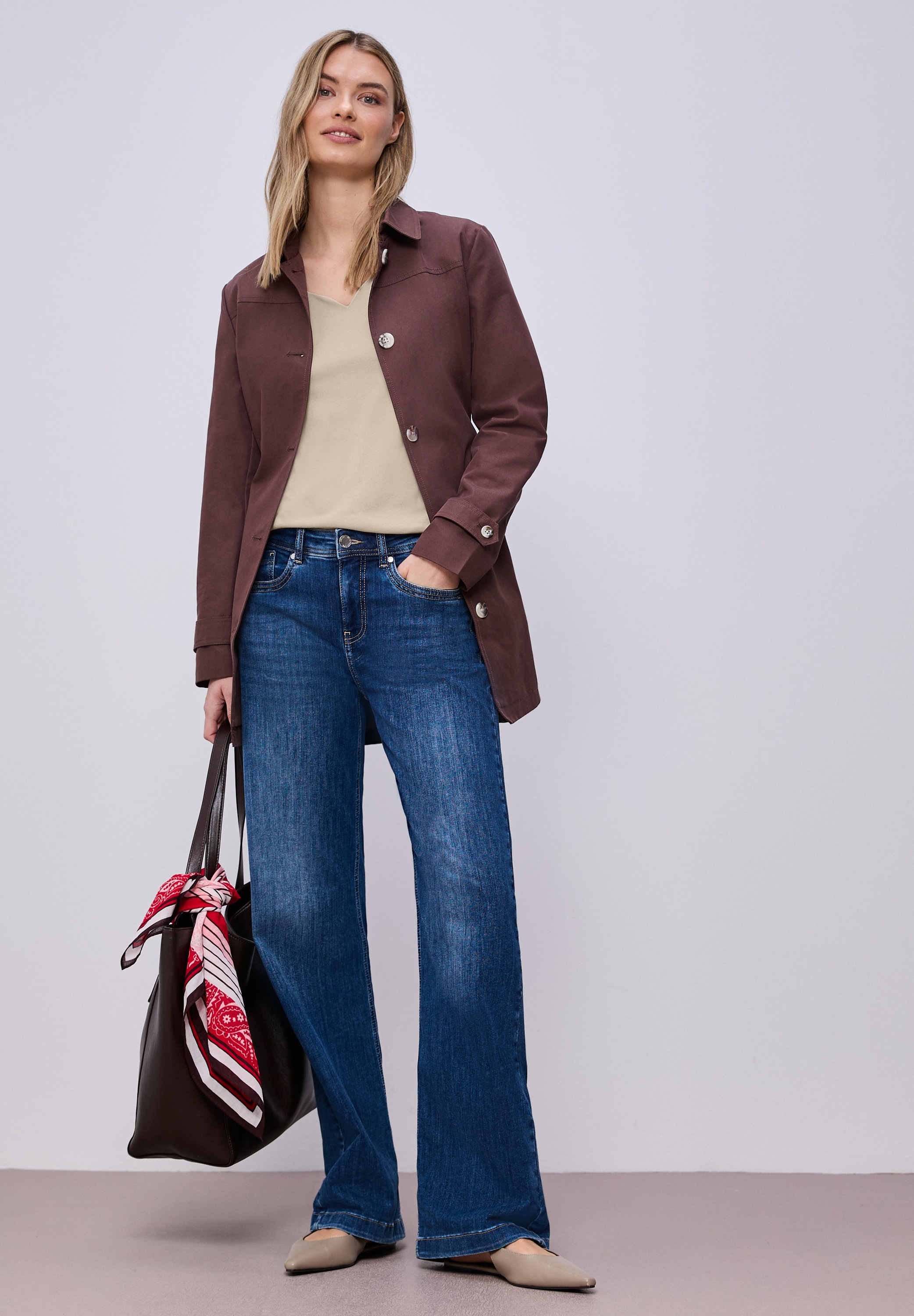 STREET ONE Kurzarmshirt »Style Ada« Sommershirt mit Herz-Ausschnitt