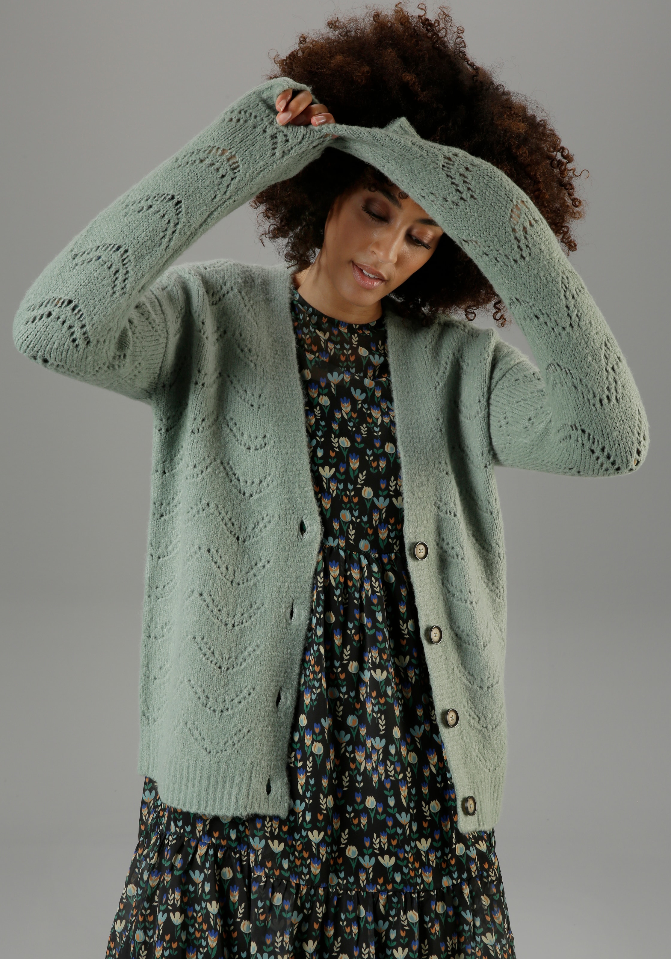 Aniston CASUAL Strickjacke, mit Ajourstrickmuster