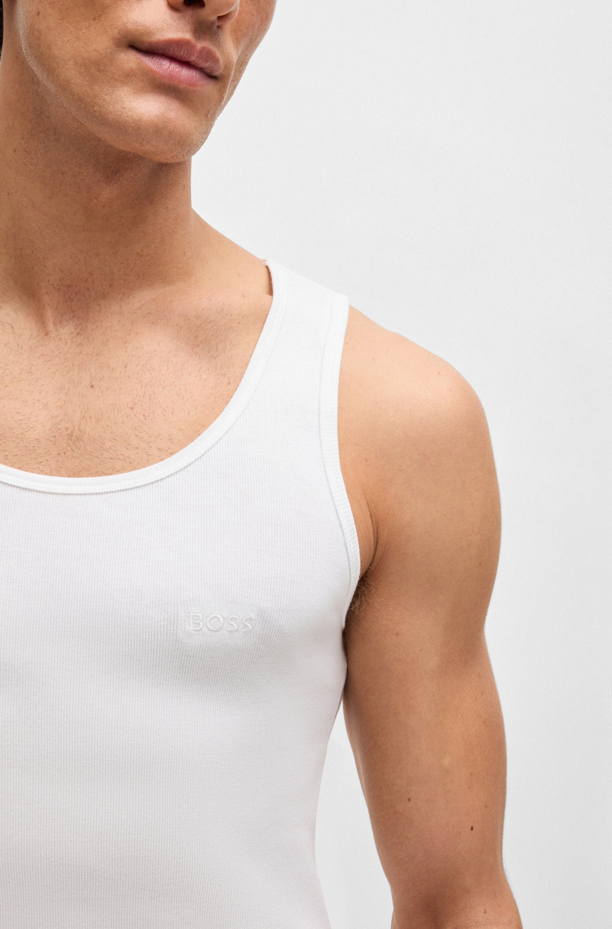 BOSS Tanktop »3P RibClassic BOSS ONE x David Beckham«, Ton in Ton Stickerei auf der Brust