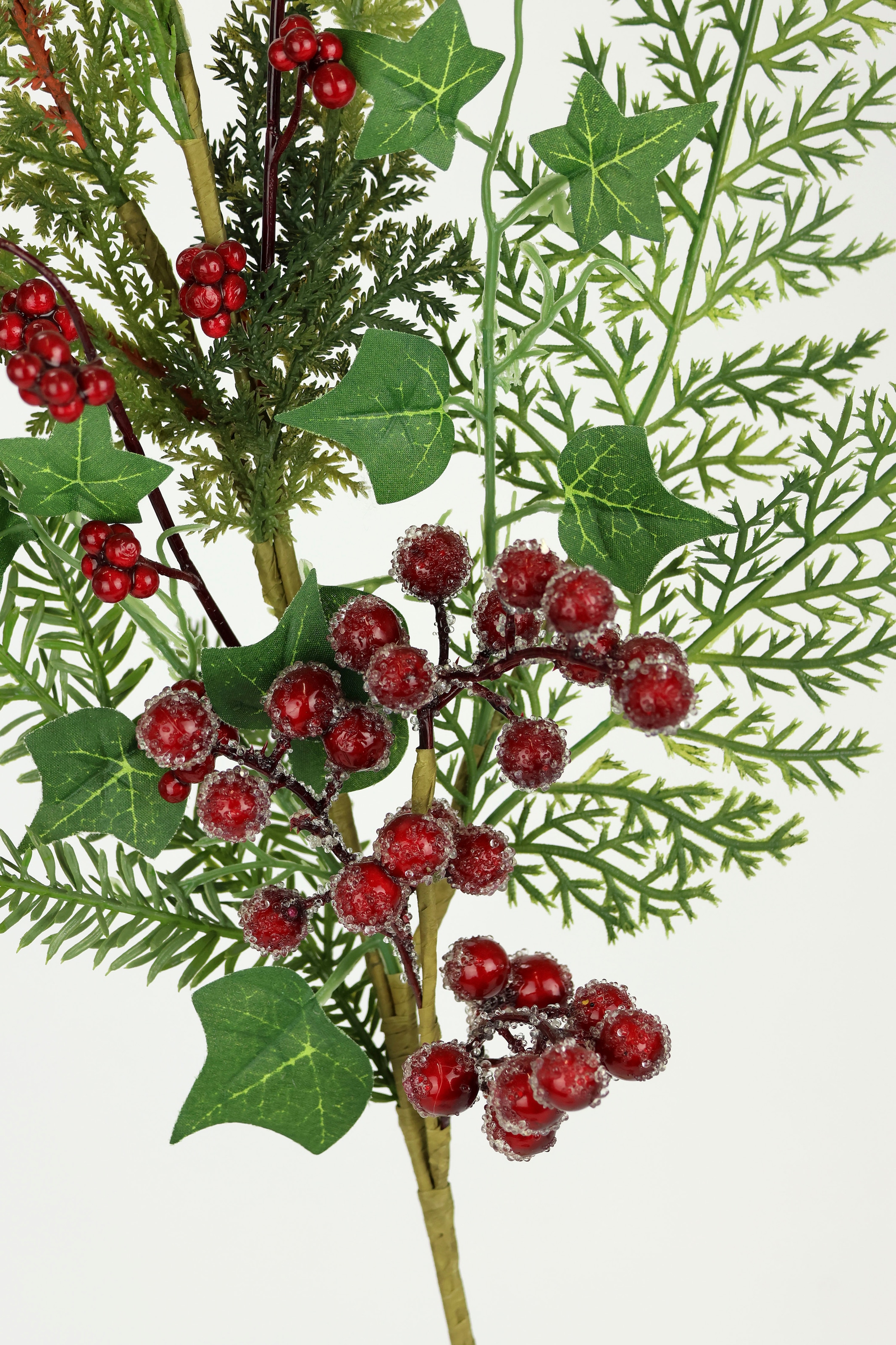 I.GE.A. Kunstzweig »Weihnachtszweig Tanne/Beeren/Efeu/Thuja«, 2er Set Künstlicher Zweig Blume Weihnachtsdeko Dekozweig Dekoration