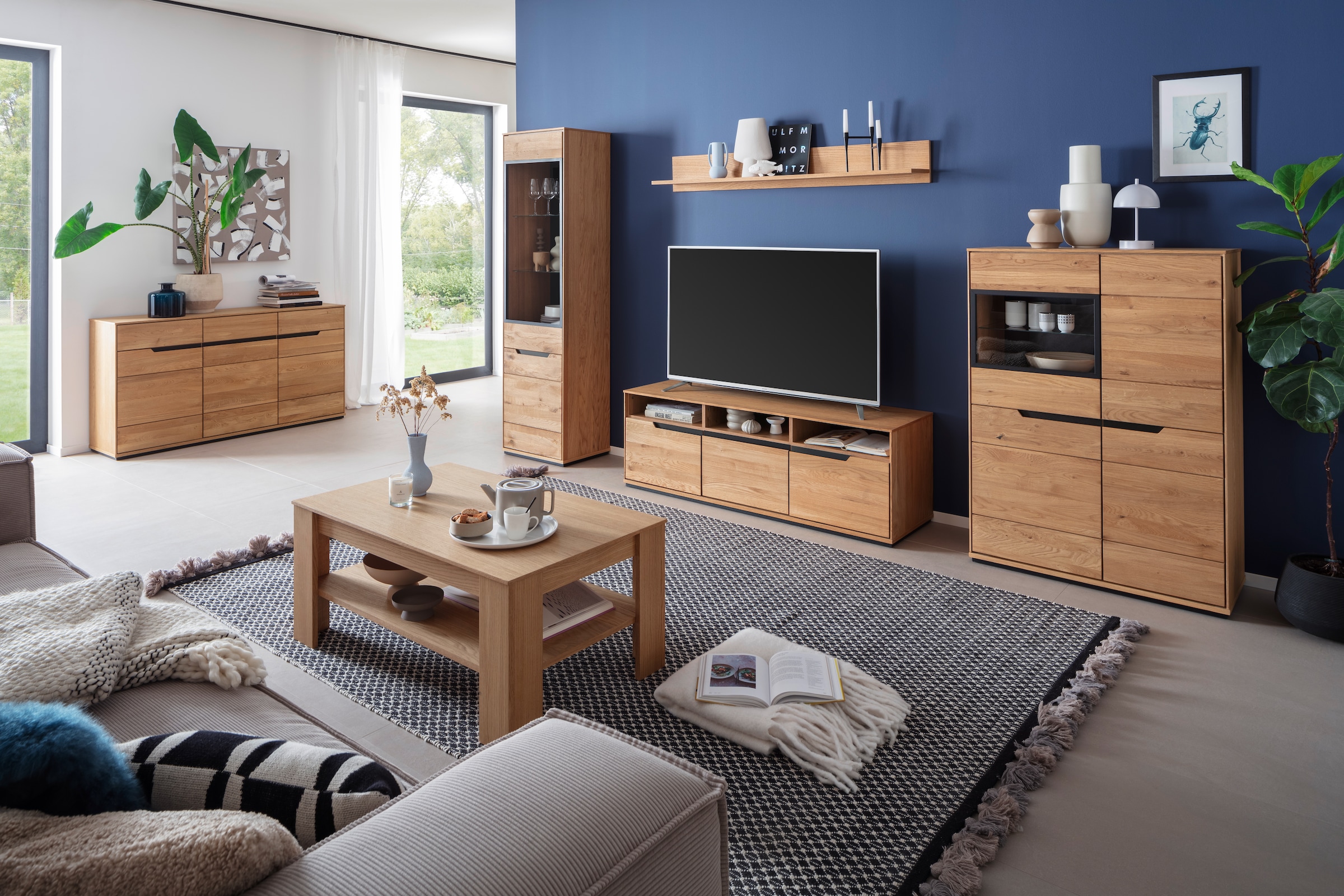 MCA living Wohnwand »Araya Wohnkombination I«, (Komplett-Set, 4 St., optional: Glaskantenbeleuchtung), Schubkästen/ Türen gedämpft