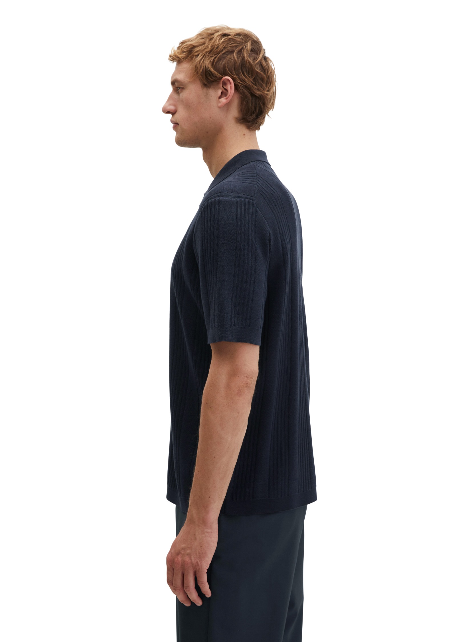 Marc O'Polo Kurzarmhemd »DFB Travel Collection« Kurzarm-Feinstrickshirt aus reiner Bio-Baumwolle