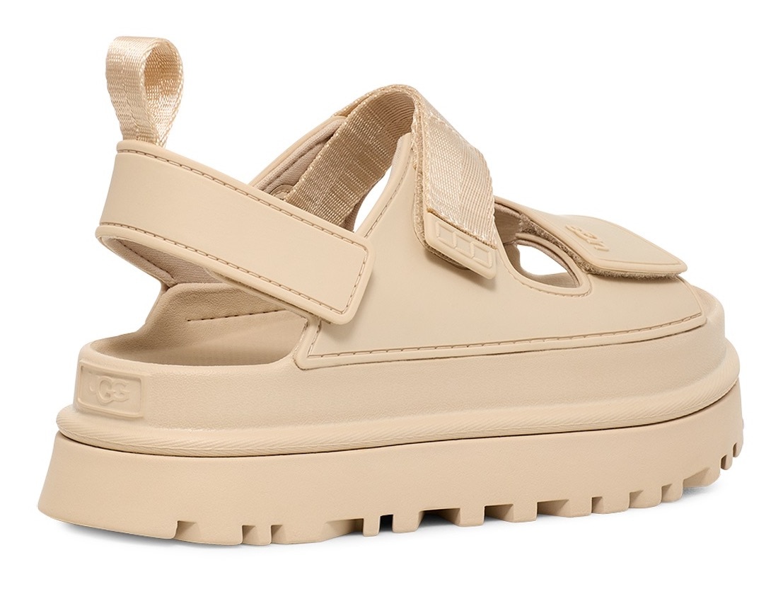 UGG Plateausandale »GOLDENGLOW«, Sommerschuh, Strandschuh, Plateausandale mit Klettverschlüsse