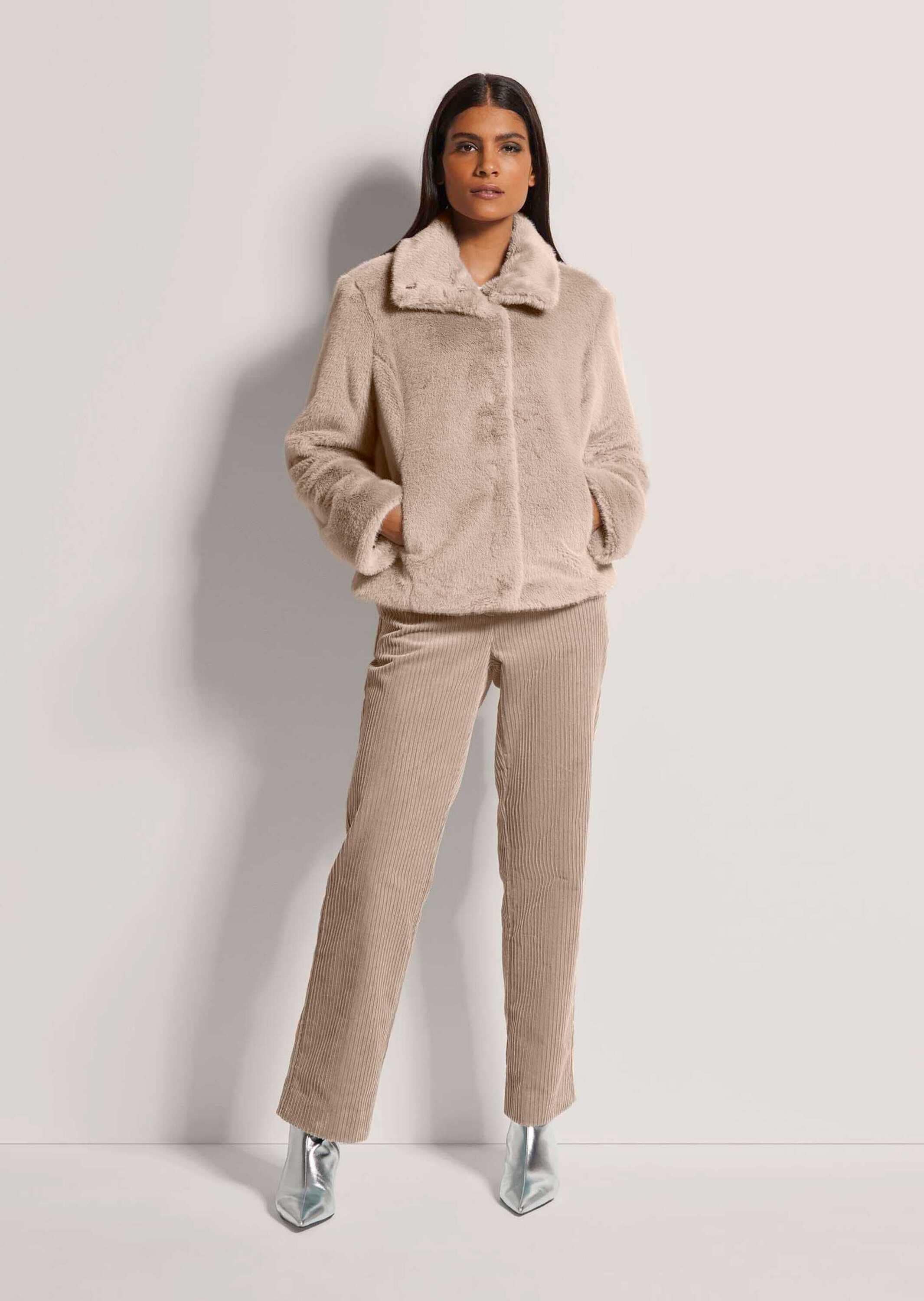 MADELEINE Kurzjacke »Jacke Webpelz-Kurzjacke mit Stehkragen« Stehkragen