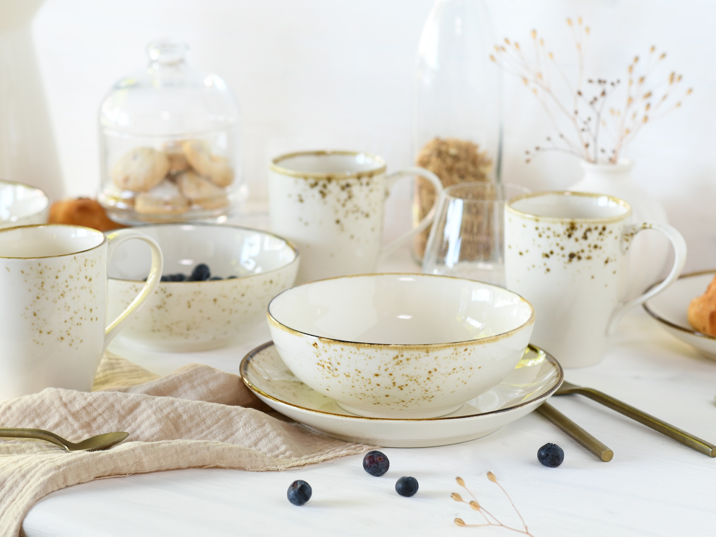 CreaTable Kaffeeservice »Nature Collection, Service, 12-tlg.« Handgemalte Sprenkel und Ränder, Reaktivglasur