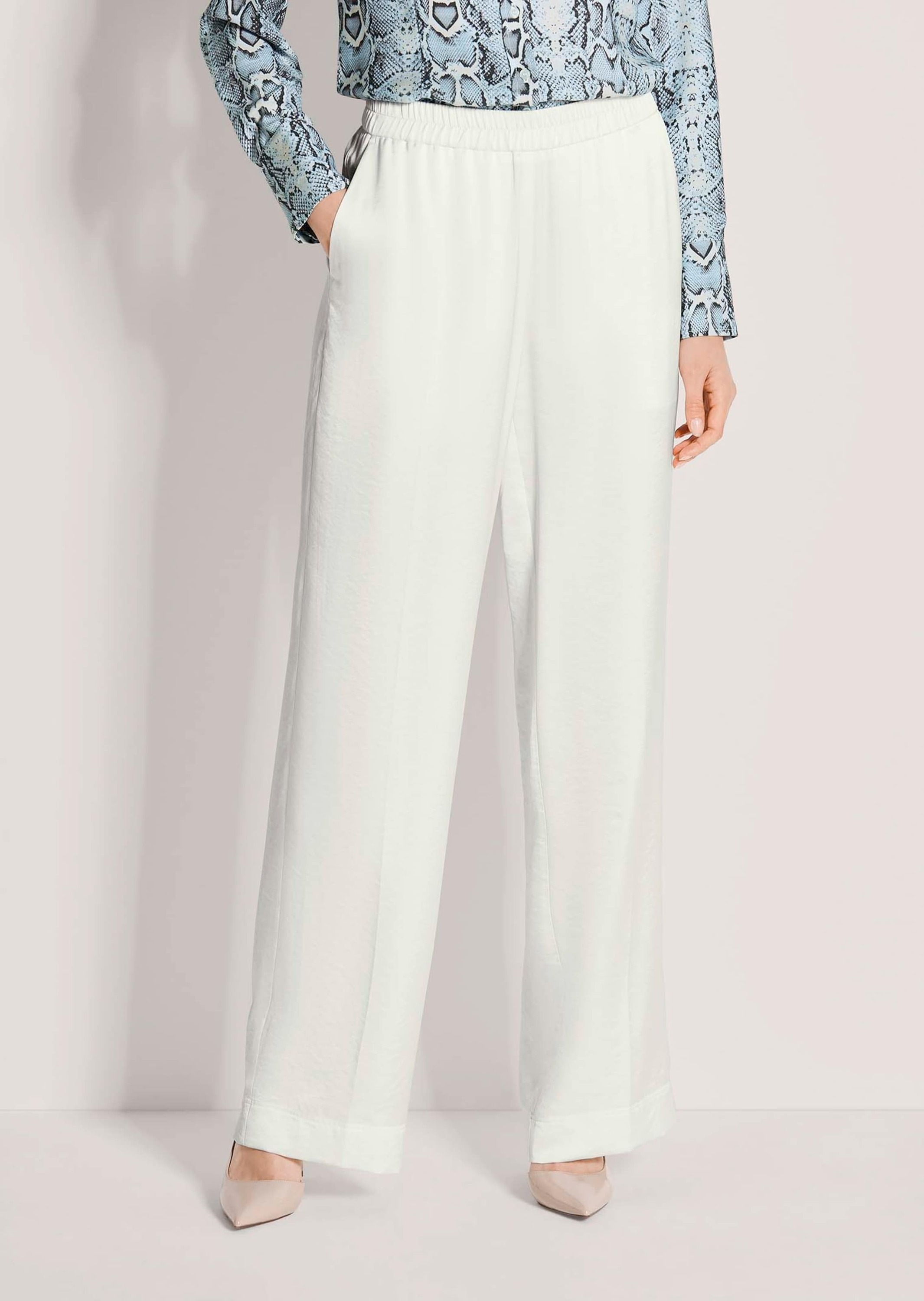 MADELEINE Schlupfhose »Bügelfaltenhose Schlupfhose mit Bügelfalten«  bewegte Oberfläche