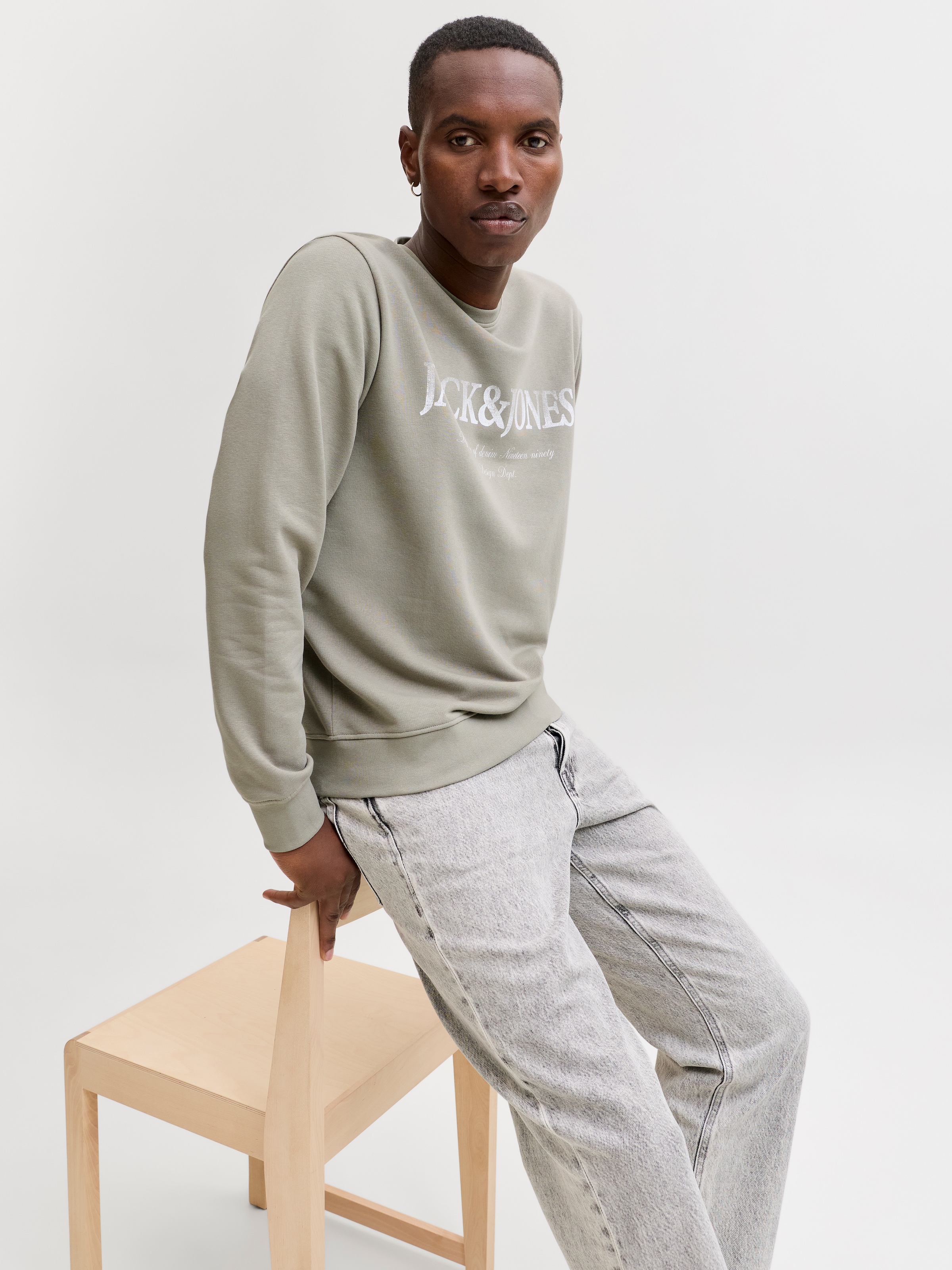 Jack & Jones Sweatshirt »JJDEVIN DAYTONA PRINT SWEAT CREW NECK«
