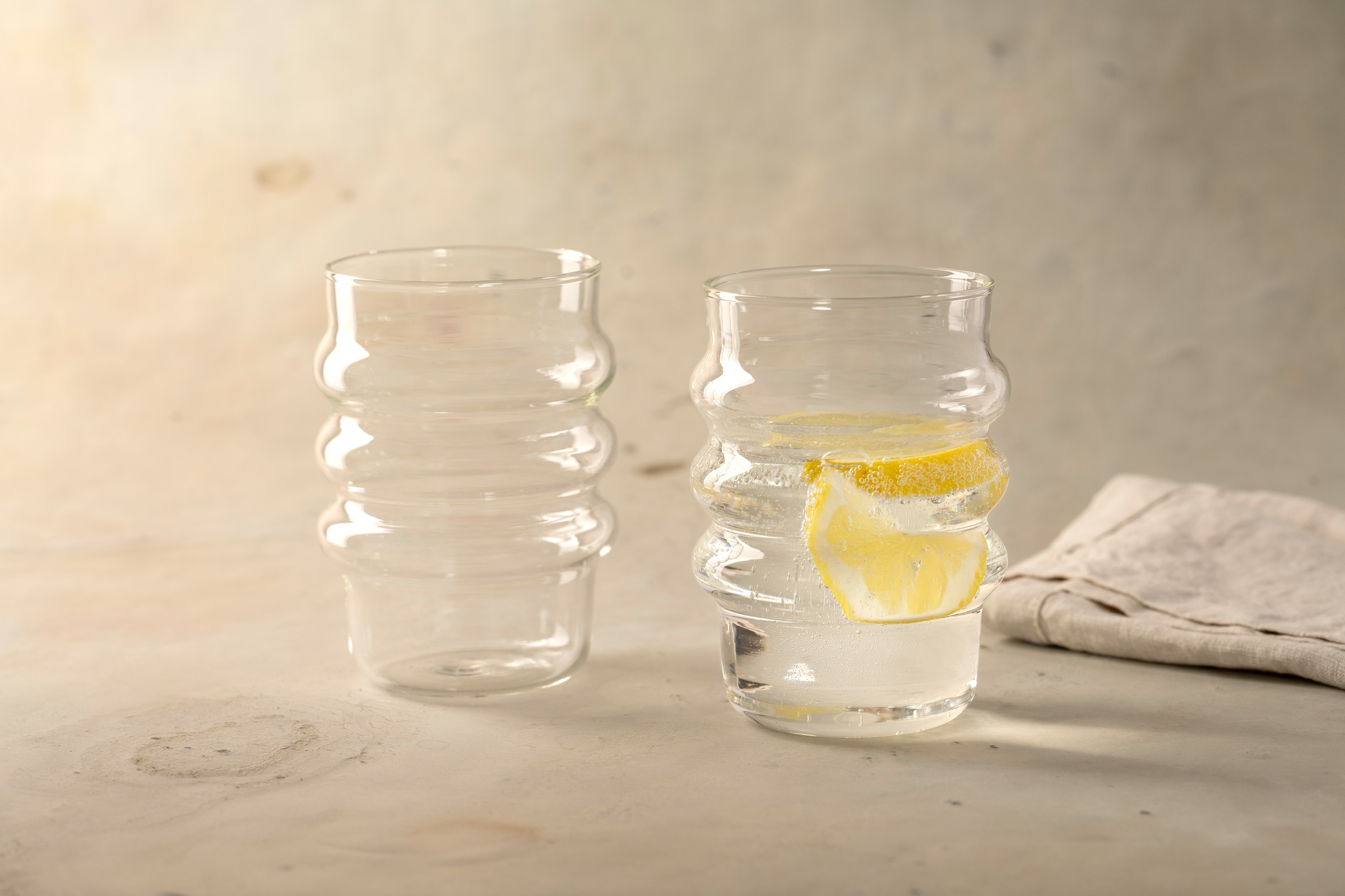 LEONARDO Gläser-Set »Trinkglas SOLE, 350 ml, 6er-Set« mit modernem Bubble-Design